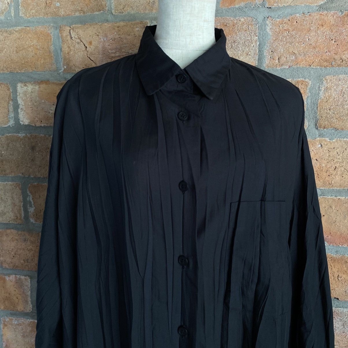 Issey Miyake ISSEY MIYAKE Black Pleated Oversized Dress Shirt Size XS / US 0-2 / IT 36-38 - 9 Thumbnail