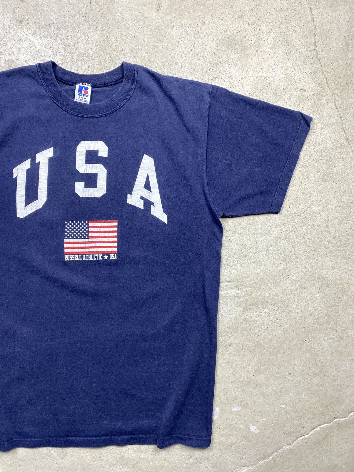 Russell Athletic Vintage 80-90’s Russell Athletic USA American Flag T Shirt Size US L / EU 52-54 / 3 - 3 Thumbnail