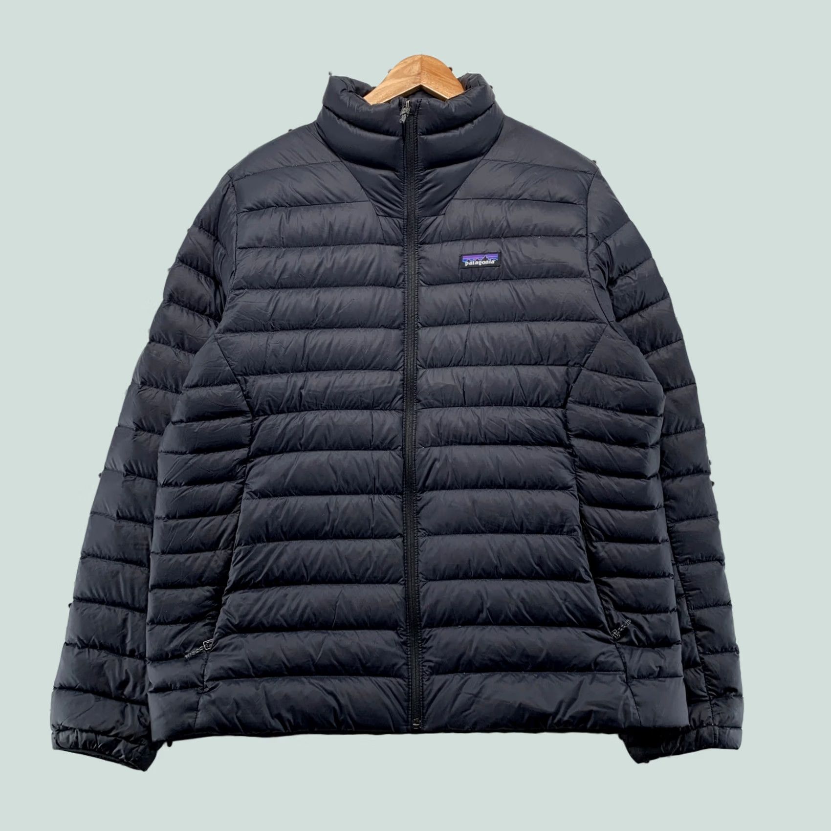 Patagonia Patagonia Down Puffer Jacket Mens Large Black Lightweight WinterFA24 Size US L / EU 52-54 / 3 - 1 Thumbnail