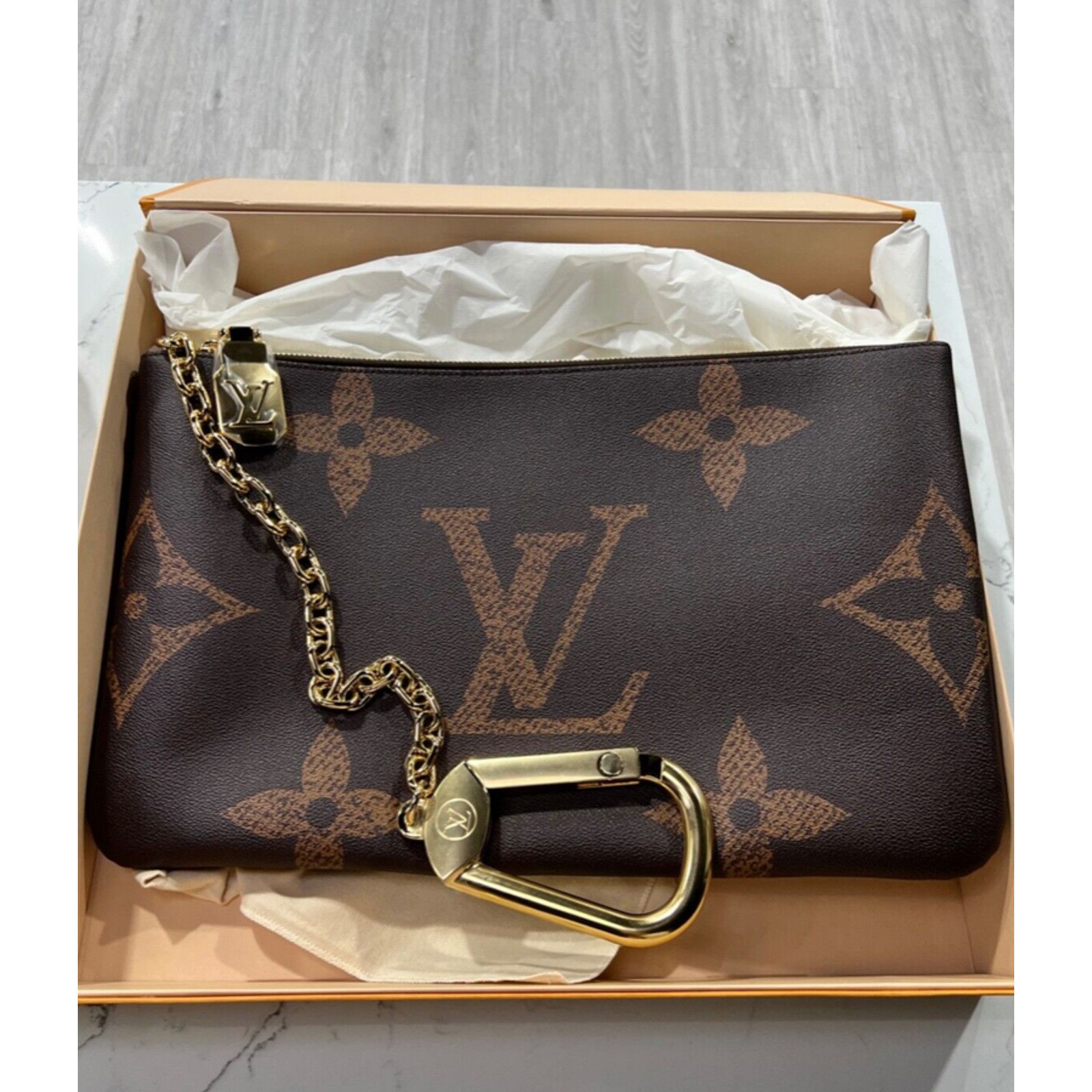 Louis Vuitton Louis Vuitton Pochette Clés XL Monogram Chain Runway Bag Size ONE SIZE - 2 Thumbnail