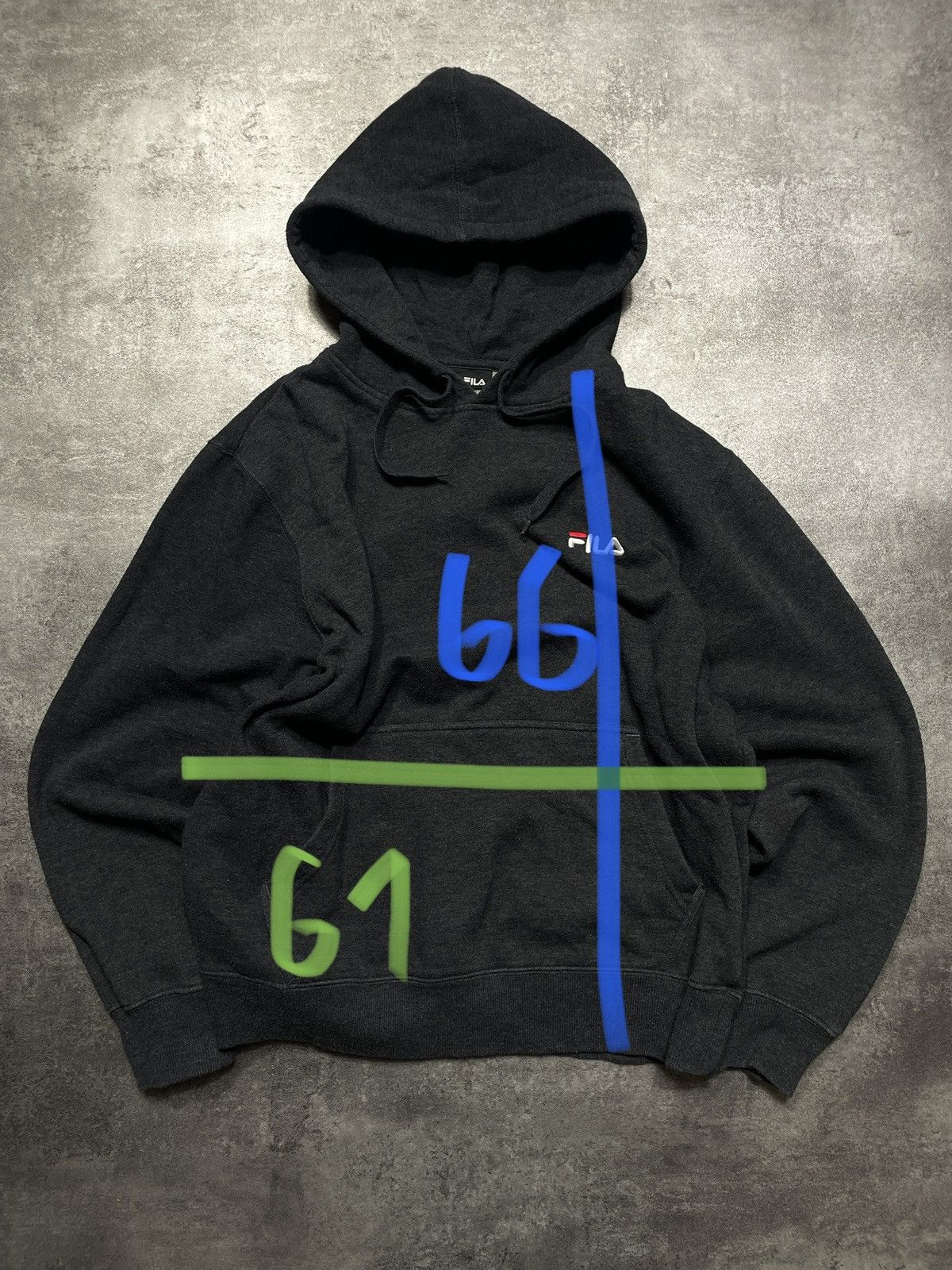 Fila 🔥Offer🔥Fila Basic Hoodie Mini Logo Streetwear Boxy Fit Size US M / EU 48-50 / 2 - 10 Thumbnail