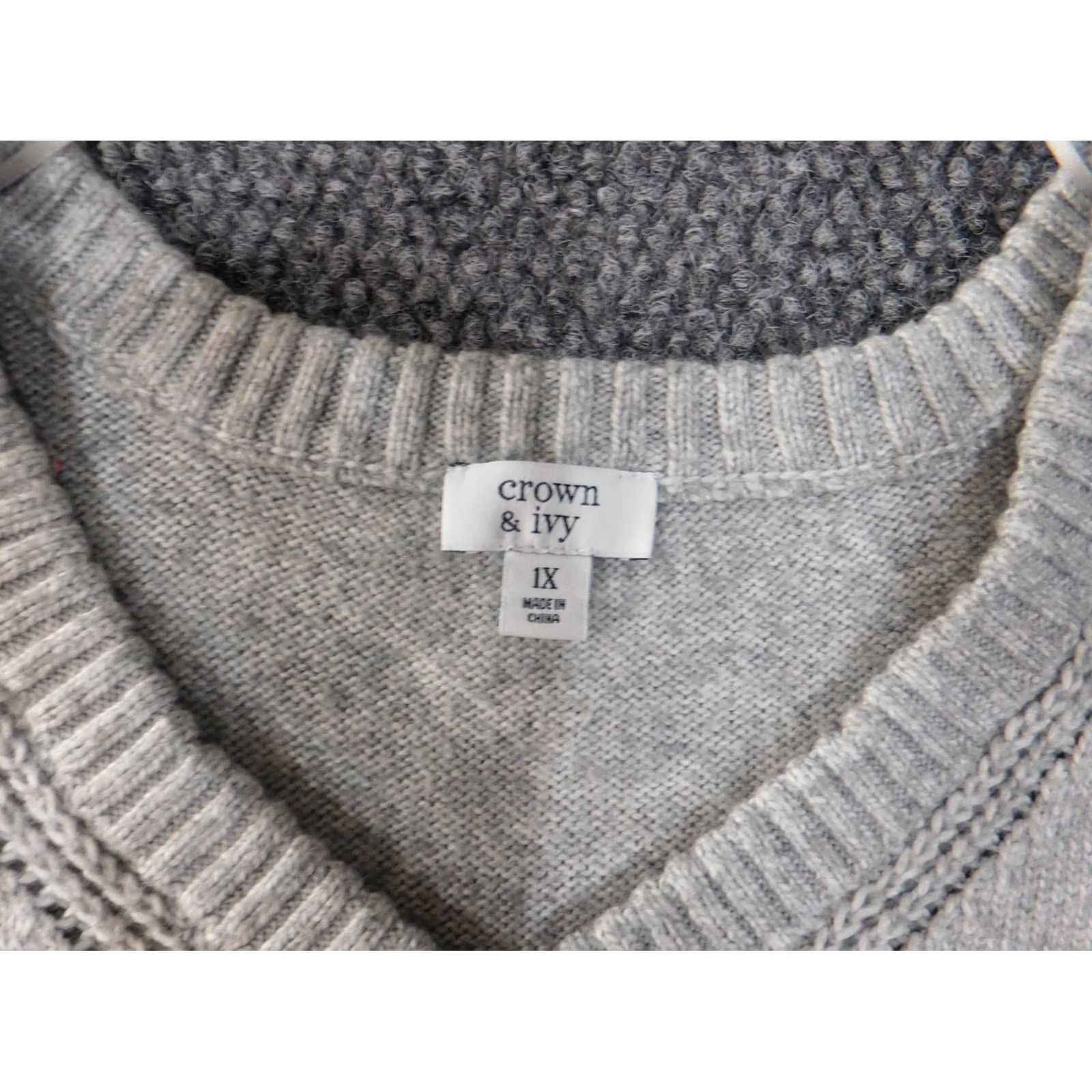Vintage Crown & Ivy Sweater 1X Gray Beaded Cable-Knit Raglan Sleeve Pullover Womens Knit Polyester Viscose Crew Neck Casual Modern Size XL / US 12-14 / IT 48-50 - 5 Thumbnail