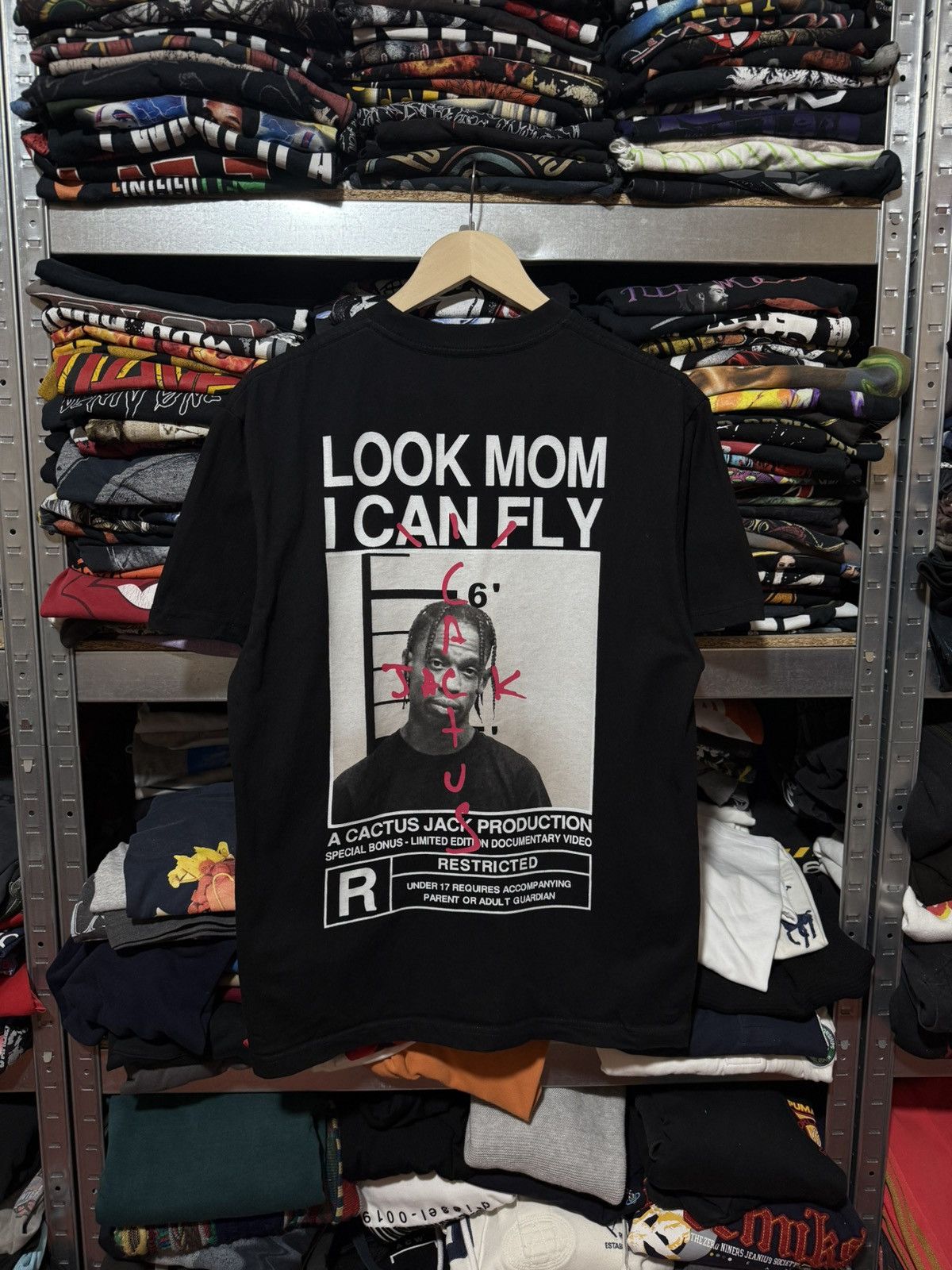 Rap Tees Rare Cactus Jack Look Mom I can Fly Rap T-Shirt Y2K HYPE Size US L / EU 52-54 / 3 - 1 Thumbnail