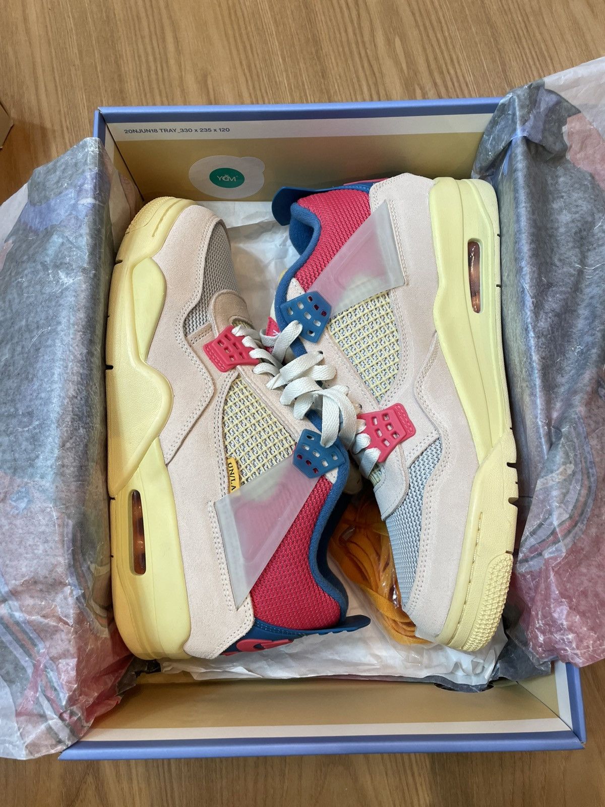Jordan Brand × Nike × Union LA Jordan 4 x Union Guava Ice Size US 9 / EU 42 - 1 Thumbnail