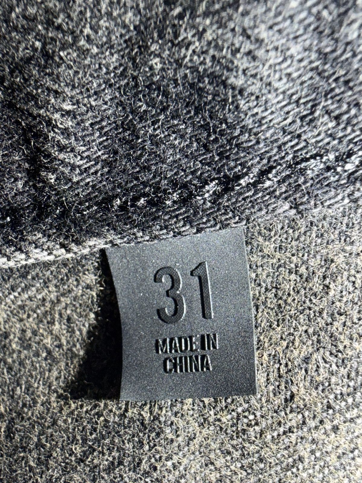 Essentials FEAR OF GOD ESSENTIALS BLACK WASHED DENIM JEANS IN SIZE 31 Size US 31 - 8 Thumbnail