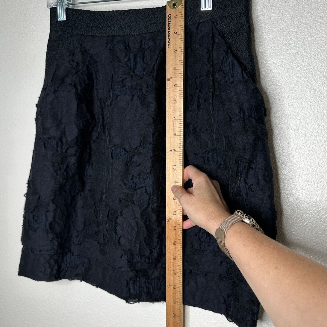 H&M H&M Black Tiered Jacquard Weave Lace Back Zip Mini Skirt 8 Size 30" / US 8 / IT 44 - 9 Thumbnail