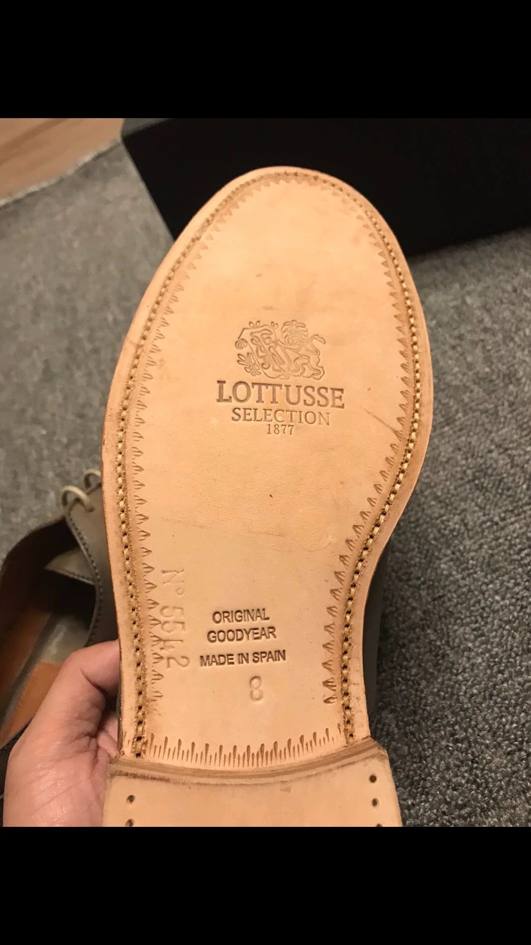 Other LOTTUSSE 42 runs large Spanish handcrafted casual shoes Size US 9 / EU 42 - 4 Thumbnail