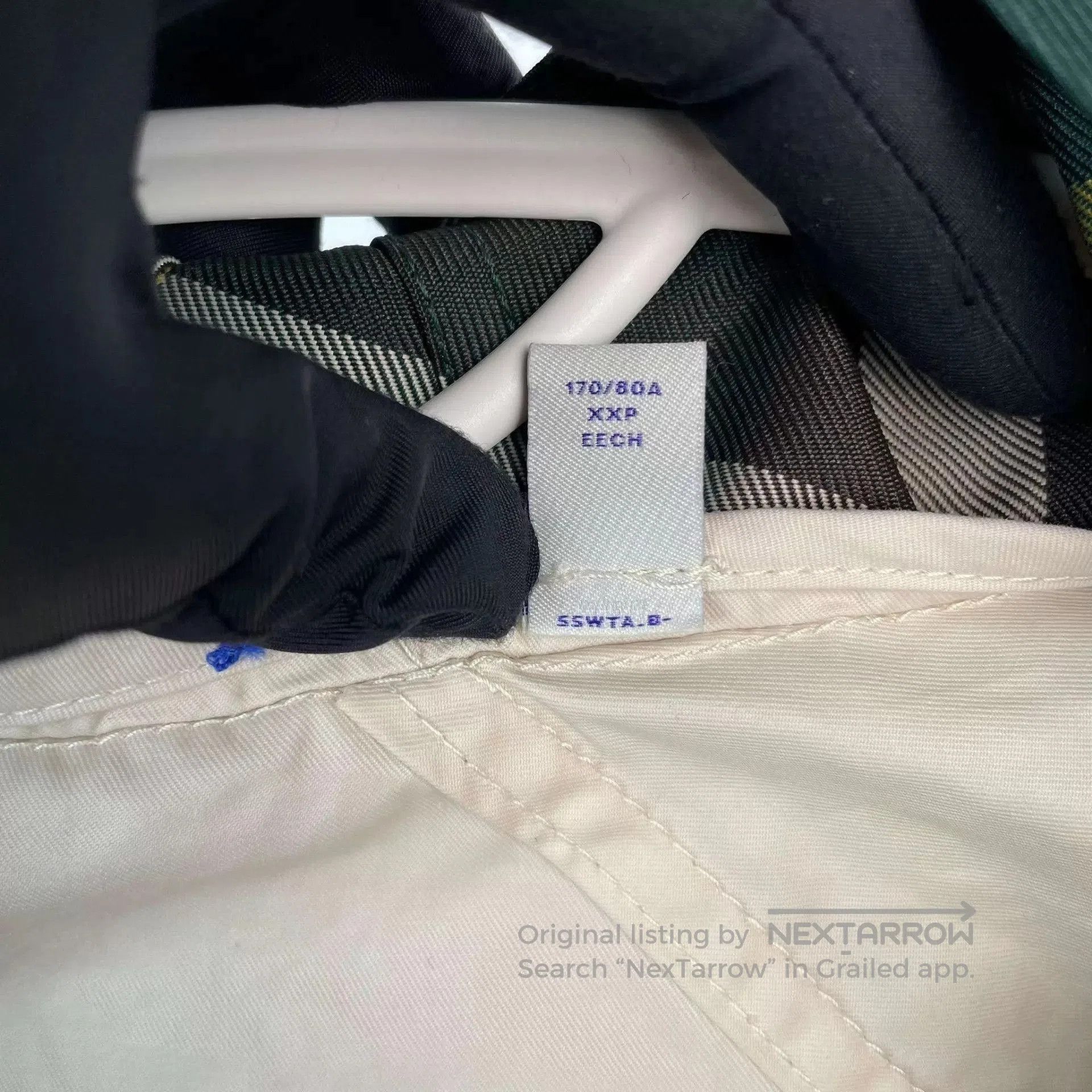 Burberry Beige Hooded Zip-Up Light Jacket. Size US XXS / EU 40 - 6 Thumbnail