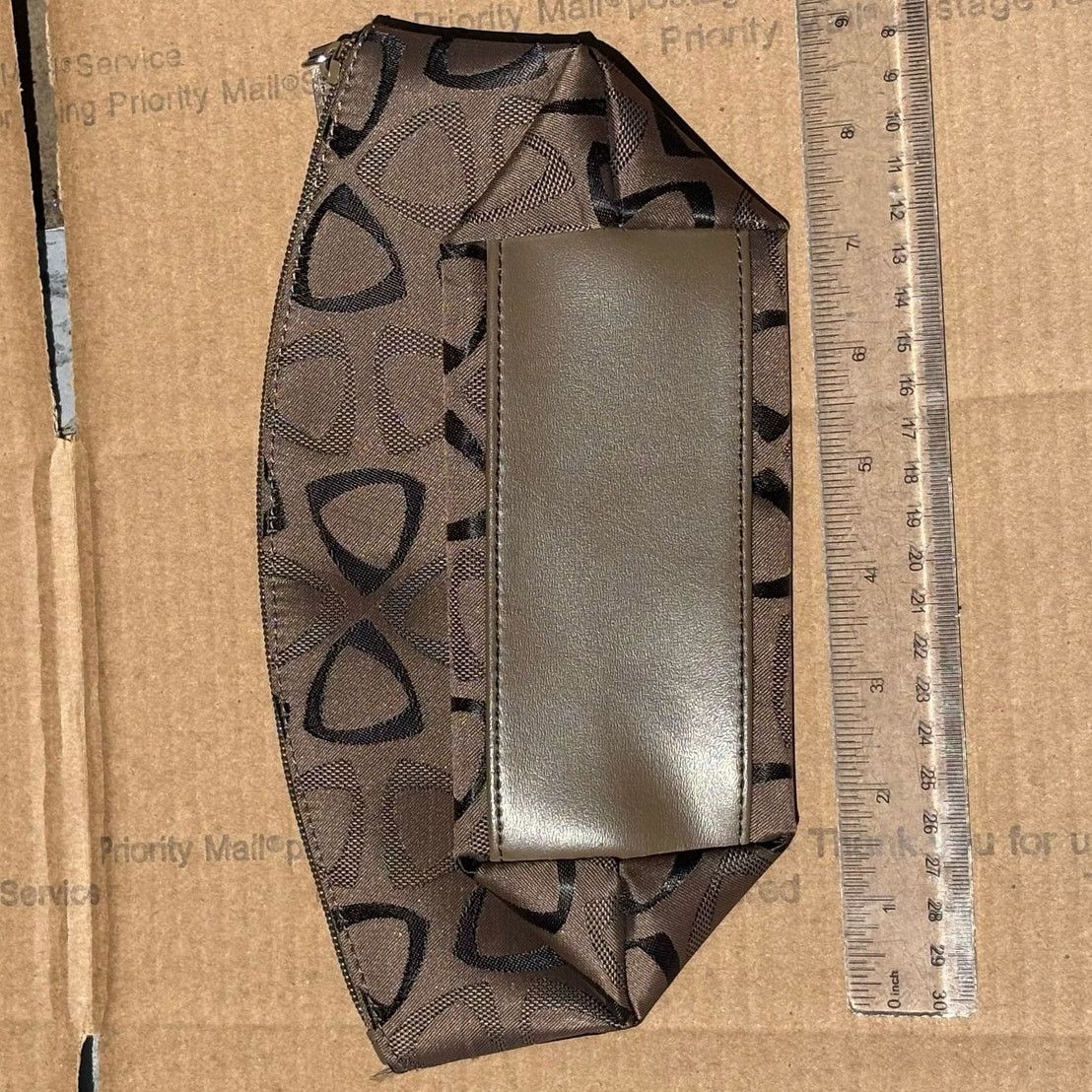 Liz Claiborne Brown Liz Claiborne Makeup Bag Size ONE SIZE - 8 Thumbnail