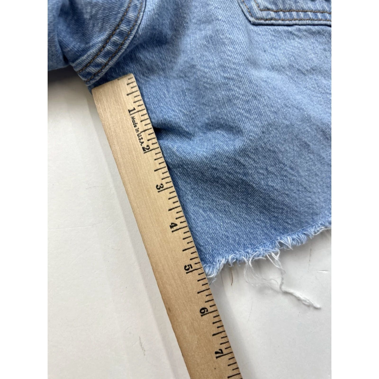 Levi's Levi’s Premium 501 Shorts Womens 24 Blue Cut Off Denim Jean Distressed Size 42" / US 20 - 7 Thumbnail