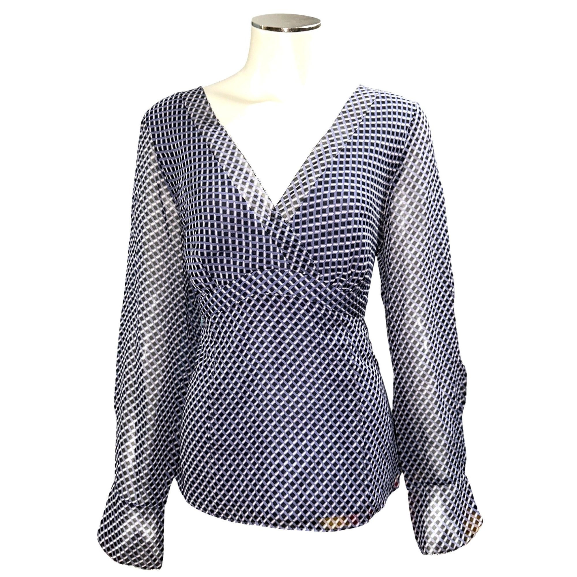 Ann Taylor Ann Taylor Size 8 Navy White Geometric Silk Surplice Blouse Size M / US 6-8 / IT 42-44 - 2 Thumbnail