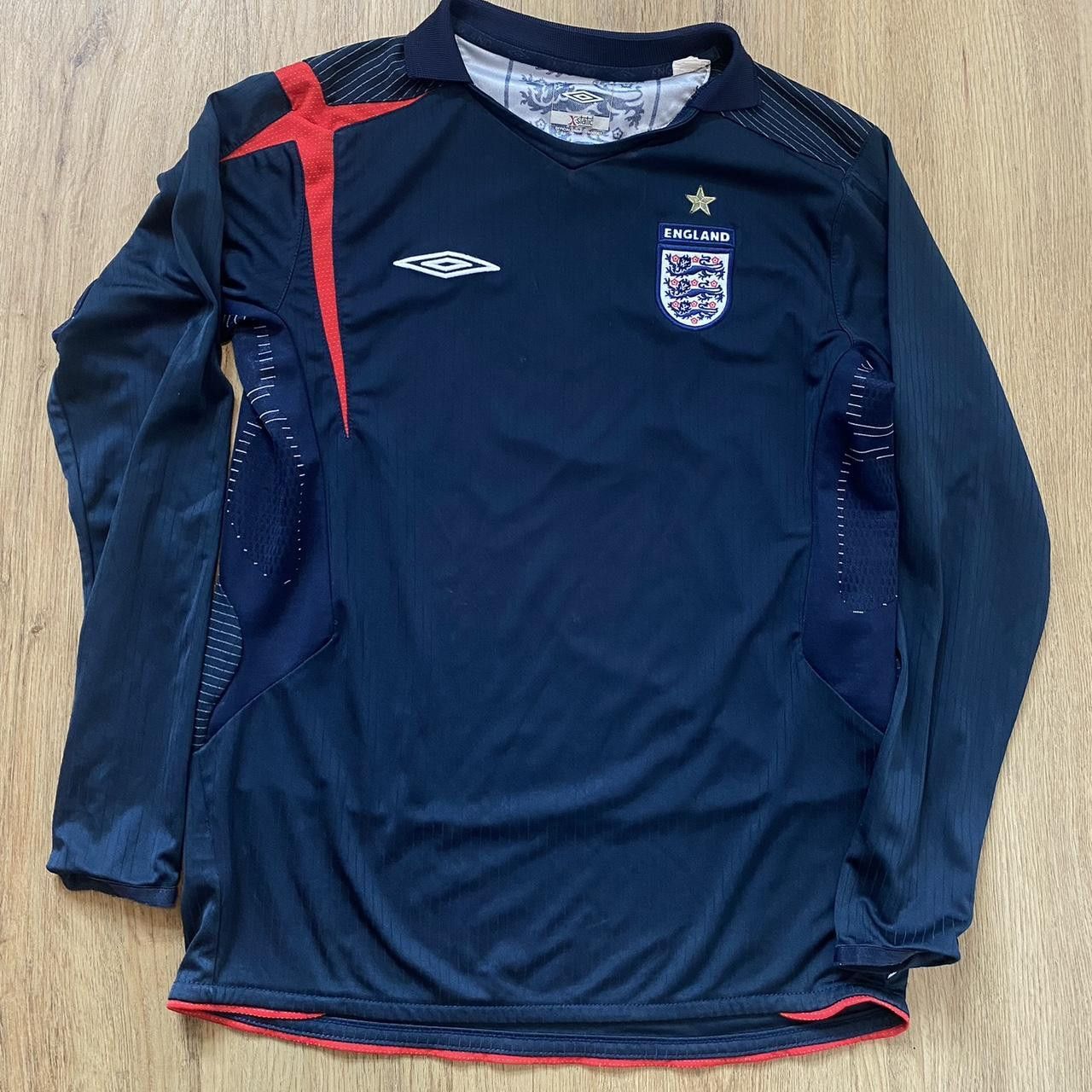 Umbro 2005-07 England Umbro Goalkeeper Football Shirt Longsleeve Size US XS / EU 42 / 0 - 1 Thumbnail