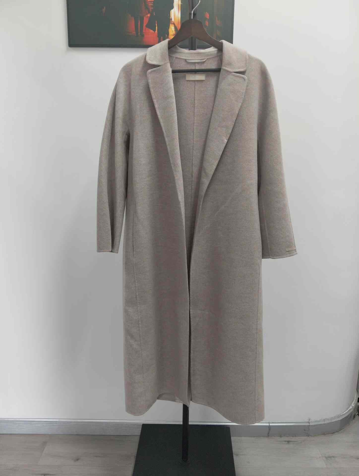 Max Mara Max Mara Coat S Women Size S / US 4 / IT 40 - 1 Thumbnail