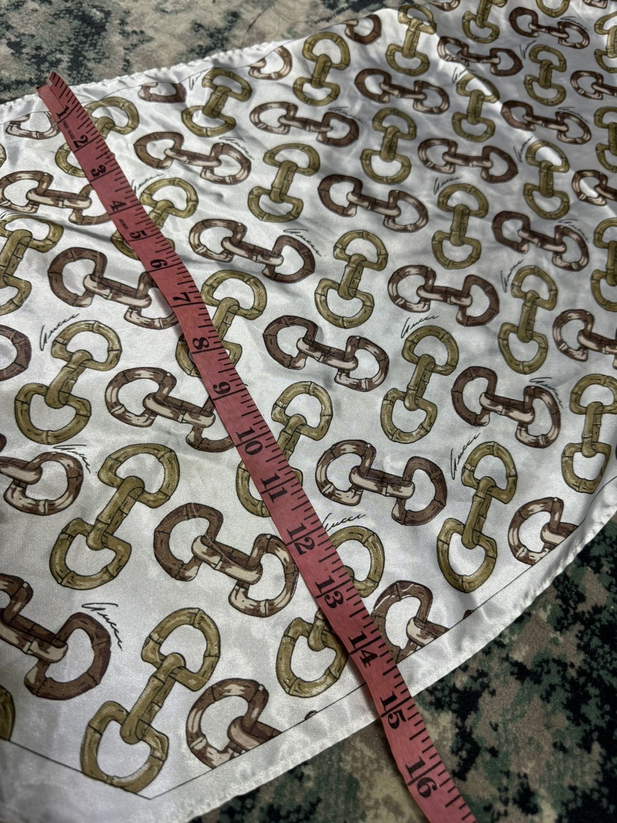 Gucci GUCCI FULLPRINT HORSEBIT SCARF NECK WRAP Size ONE SIZE - 5 Thumbnail