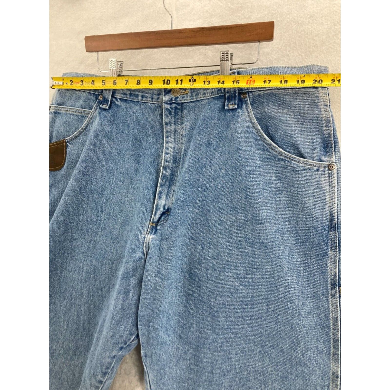Wrangler Vintage Wrangler Riggs Mens 42x30 Relaxed Boot Cut Jeans Blue USA Classic Size US 42 / EU 58 - 2 Thumbnail