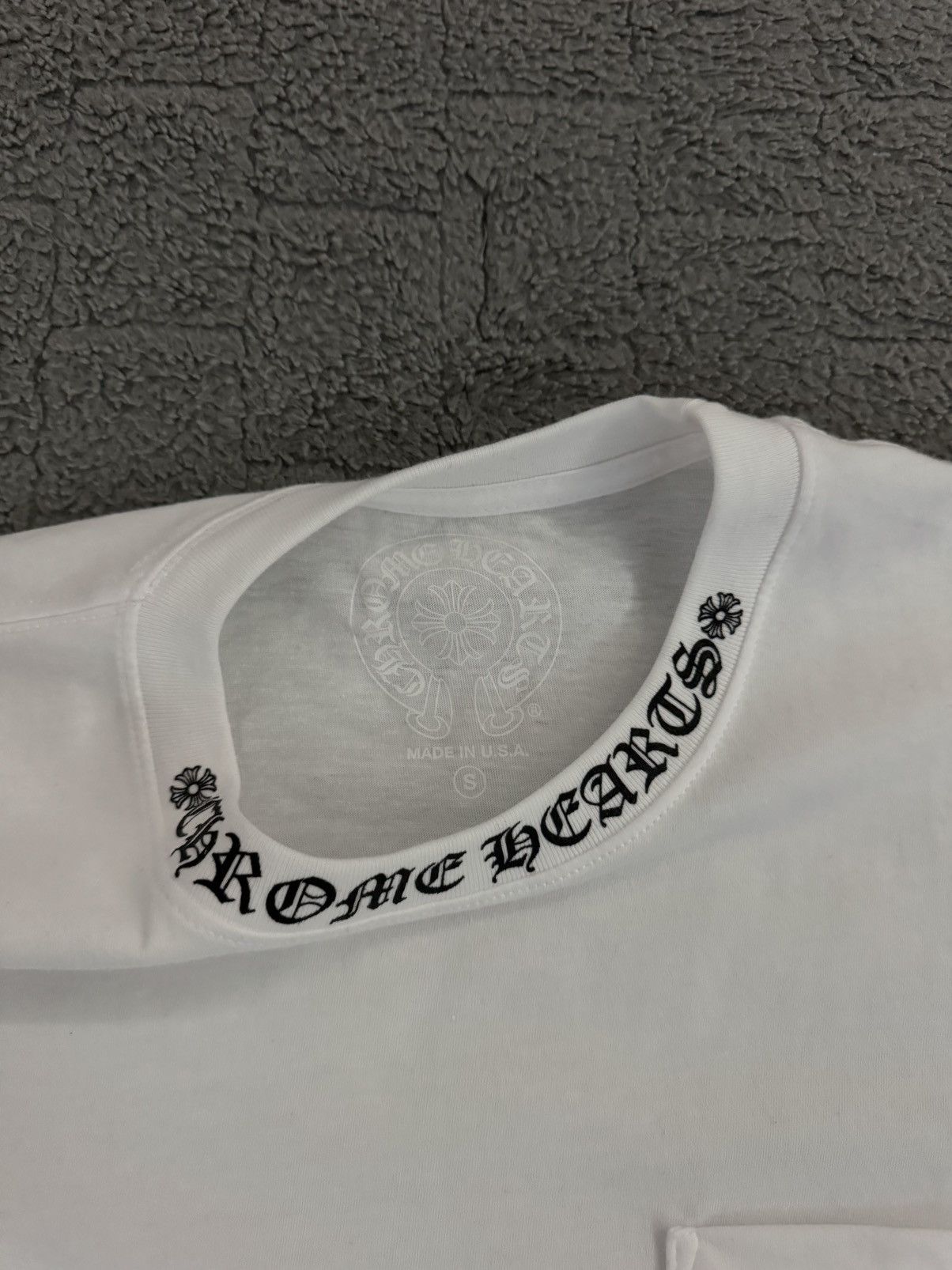 Chrome Hearts Chrome Hearts Neck Logo Pocket T-Shirt “White” 🏳️ Size US S / EU 44-46 / 1 - 4 Thumbnail