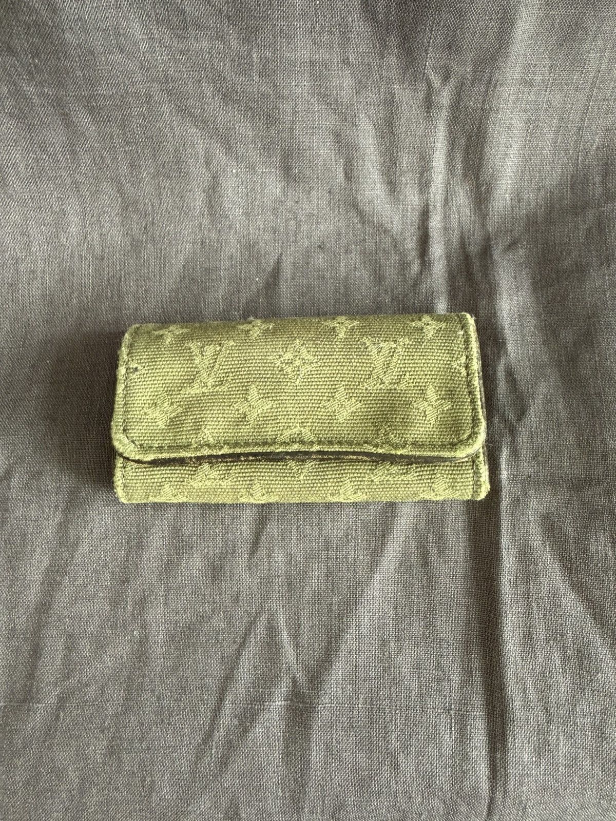 Louis Vuitton Louis Vuitton Canvas Monogram Keycase Size ONE SIZE - 1 Thumbnail