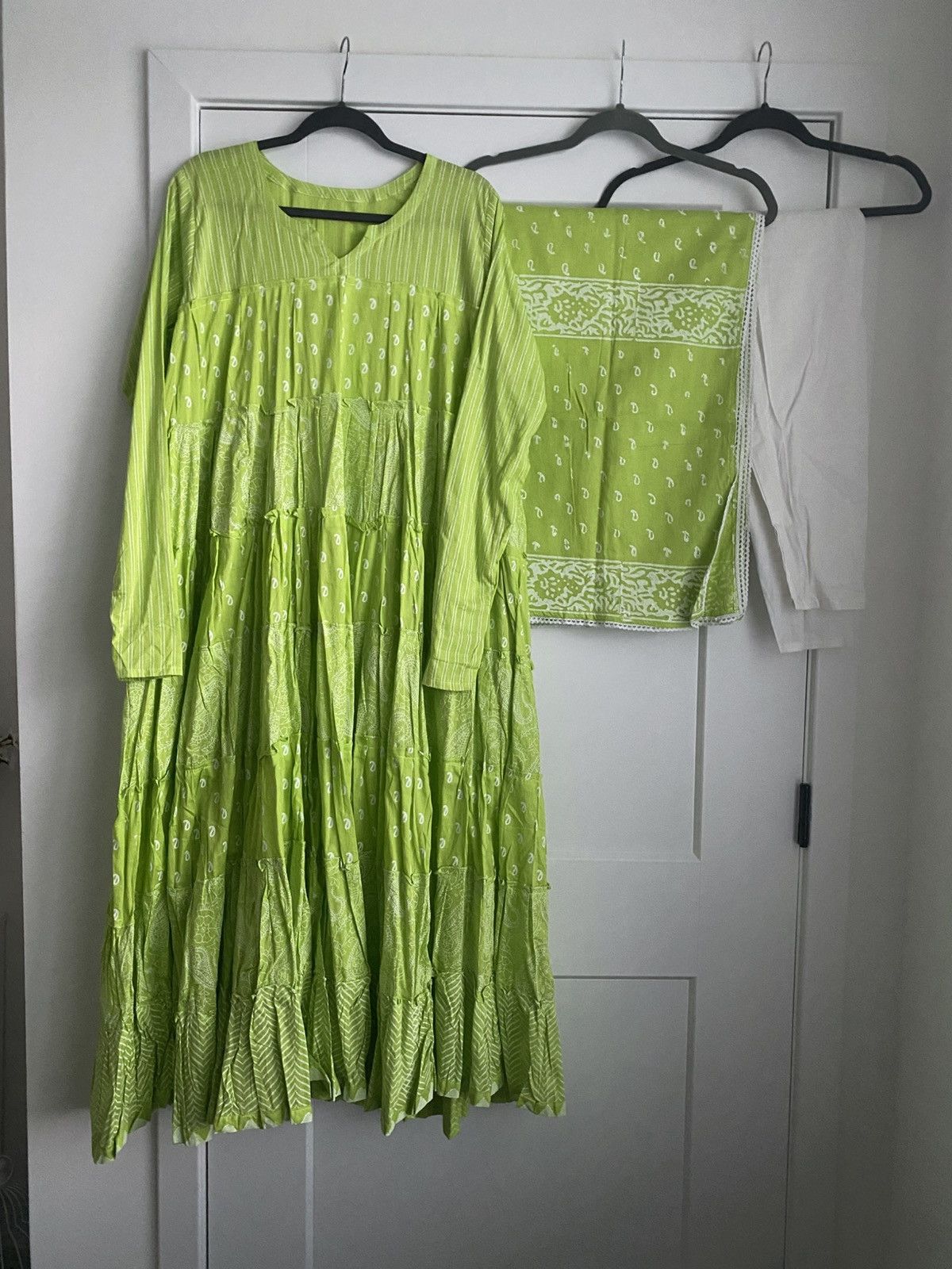 Other Firdaus Khari Lime Green Printed Tiered Anarkali - Set Of 3 Size L / US 10 / IT 46 - 4 Thumbnail