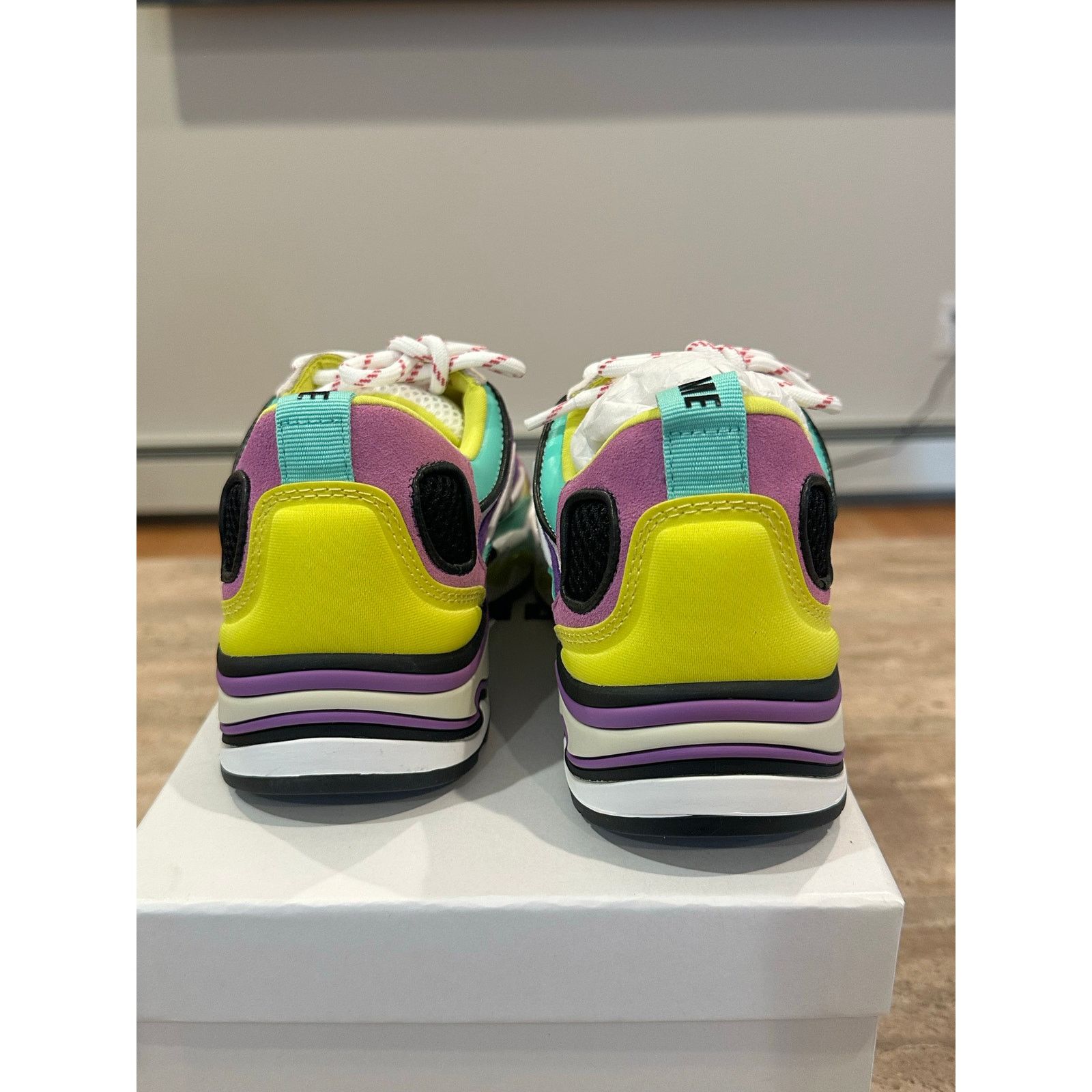 Sandro NEW in box Sandro Flame Sneakers Parme size 41 /10.5 Size US 10.5 / IT 40.5 - 7 Thumbnail
