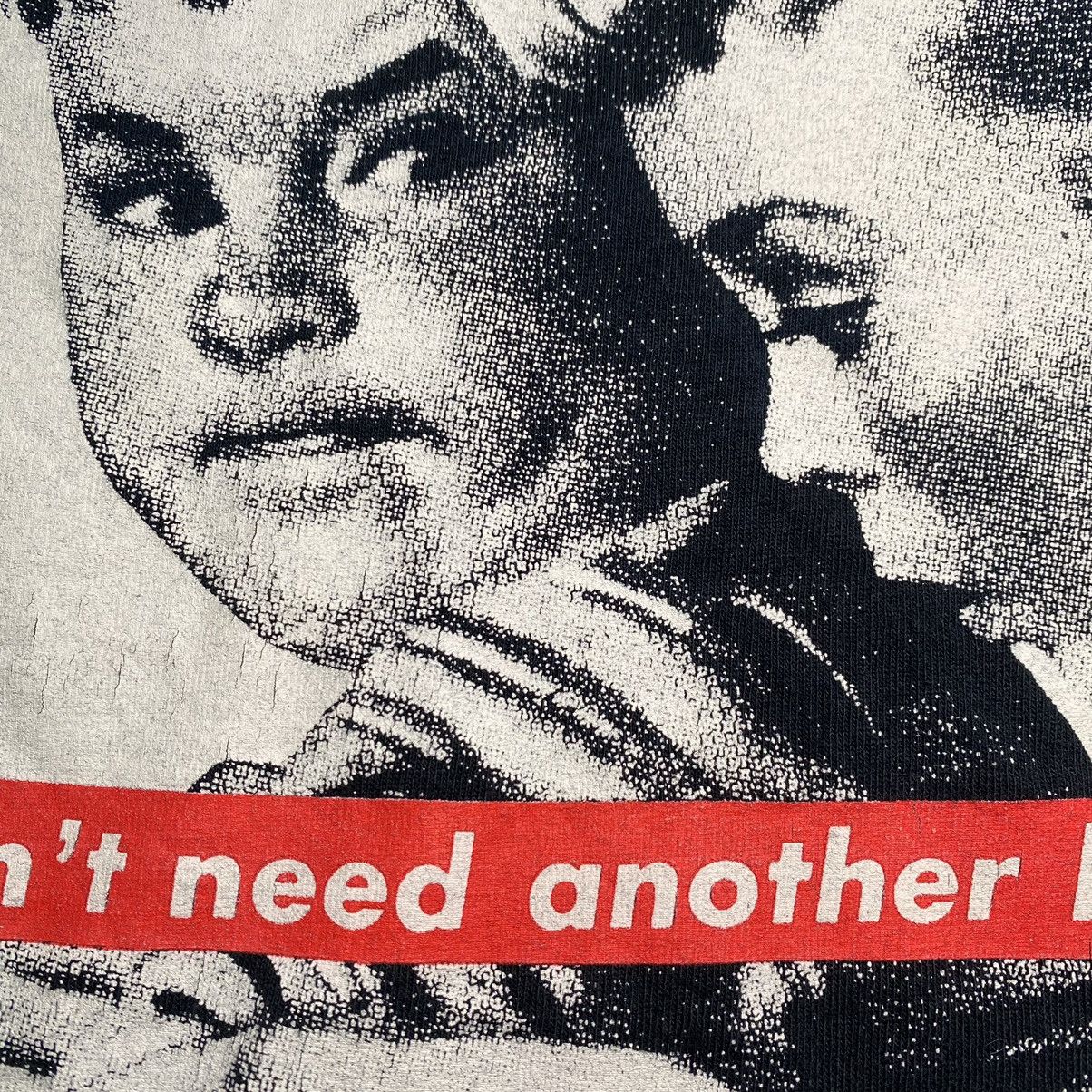 Barbara Kruger Vintage Barbara Kruger Fotofolio Box Logo T Shirt y2k Size US L / EU 52-54 / 3 - 7 Thumbnail