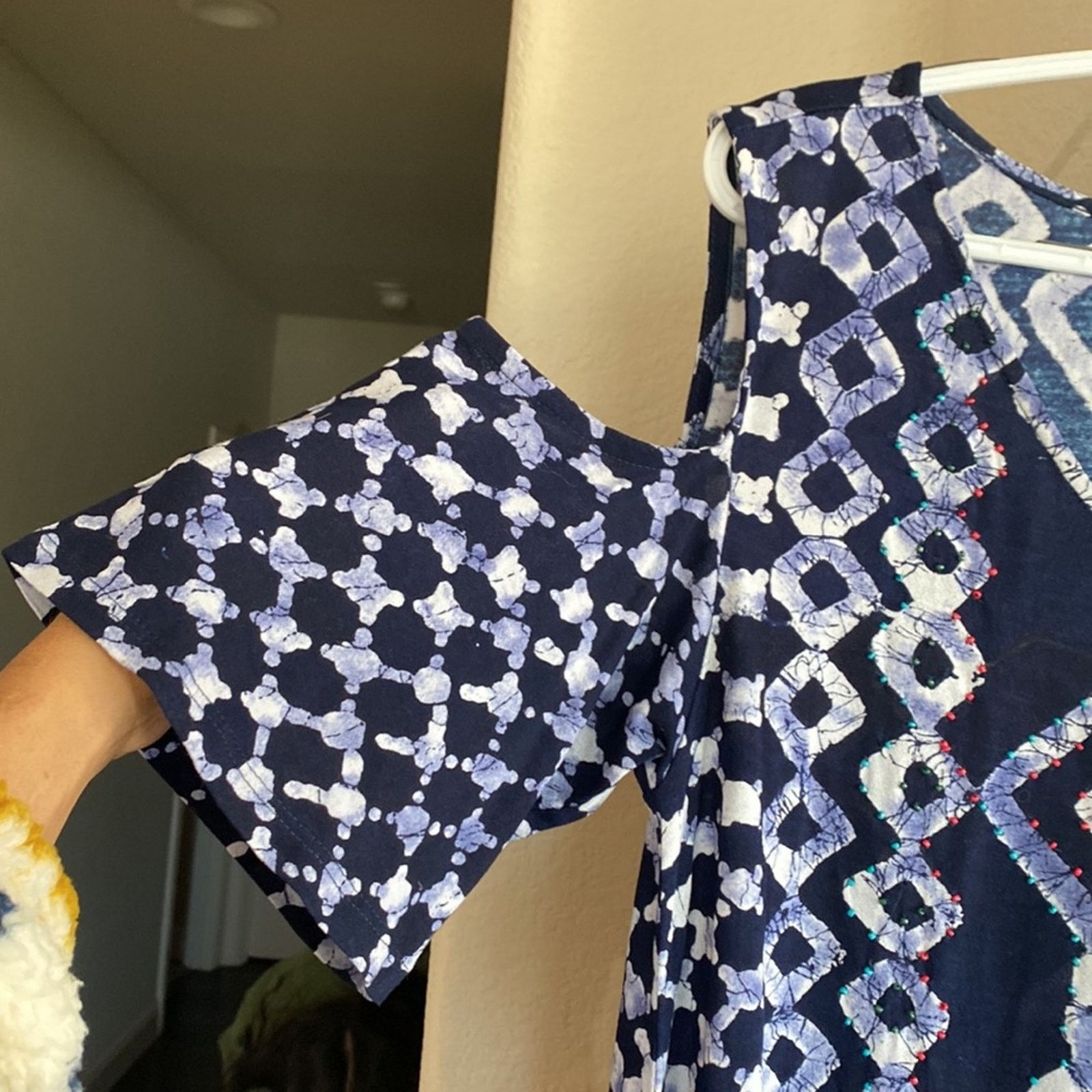 Soft Surroundings Soft Surroundings Talia Top Tunic Ikat Print Beaded Geo sz M Size M / US 6-8 / IT 42-44 - 3 Thumbnail