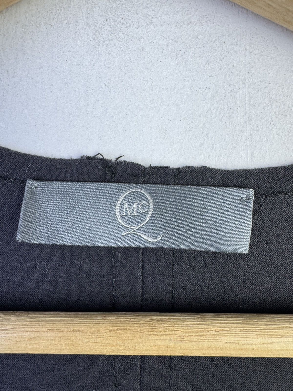 Alexander McQueen Alexander McQueen abstract embroidery Tshirt Size XS / US 0-2 / IT 36-38 - 6 Thumbnail