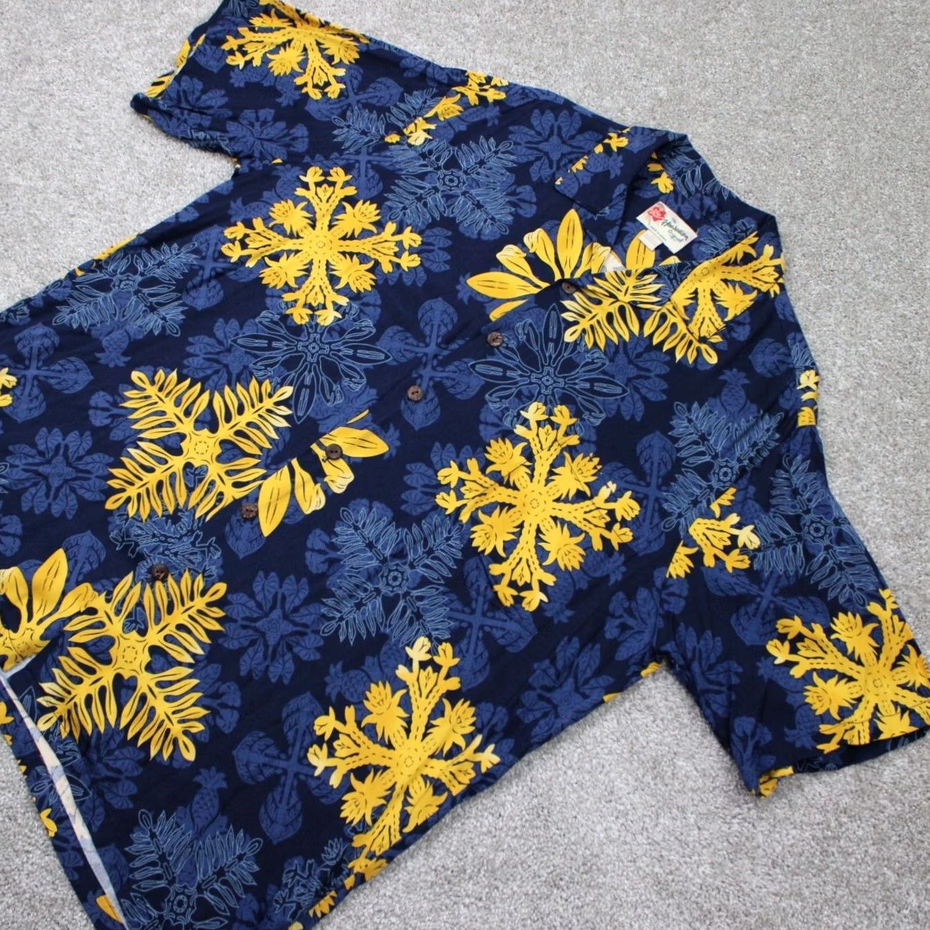 Hilo Hattie Hilo Hattie Shirt Mens XL Blue/Yellow Floral Hawaiian 100% Rayon Short Sleeve Size US XL / EU 56 / 4 - 3 Thumbnail