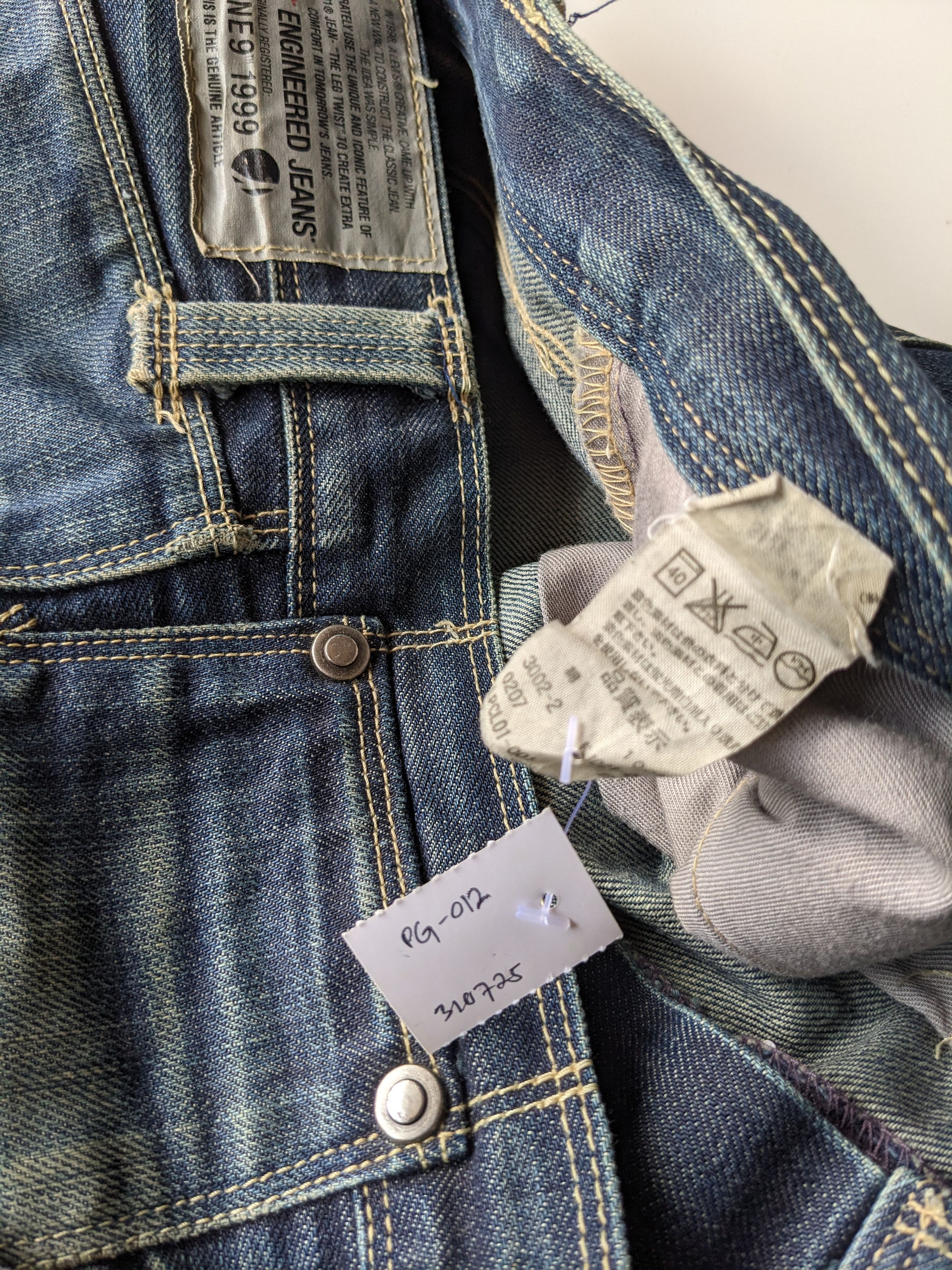 Levi's Vintage Clothing Levis Engineered Jeans twisted leg Size US 35 - 12 Thumbnail
