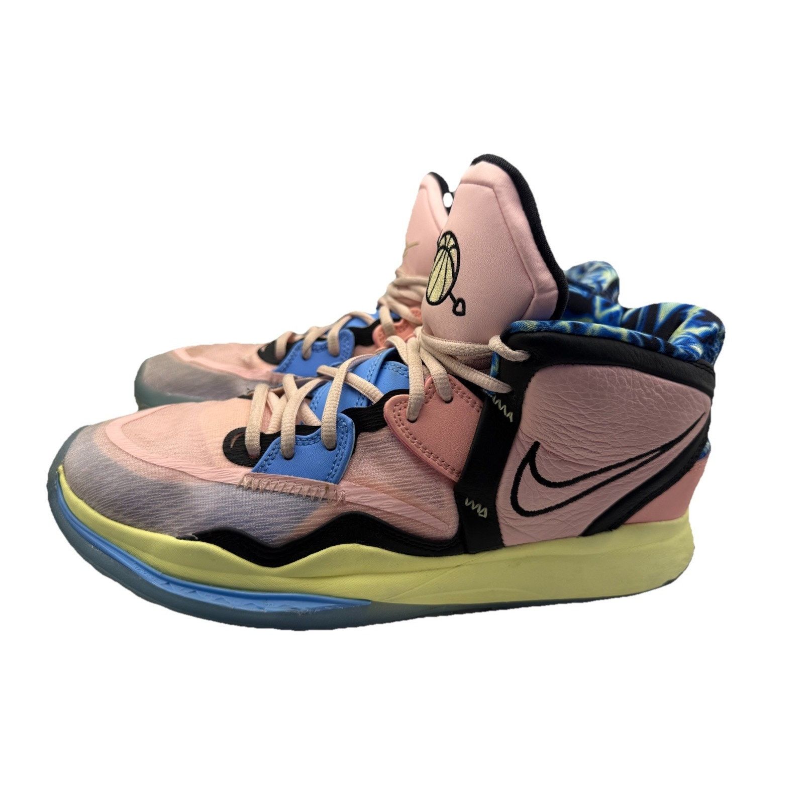 Nike Size 9 - Nike Kyrie Infinity Mid Valentine's Day Size US 9 / EU 42 - 8 Thumbnail