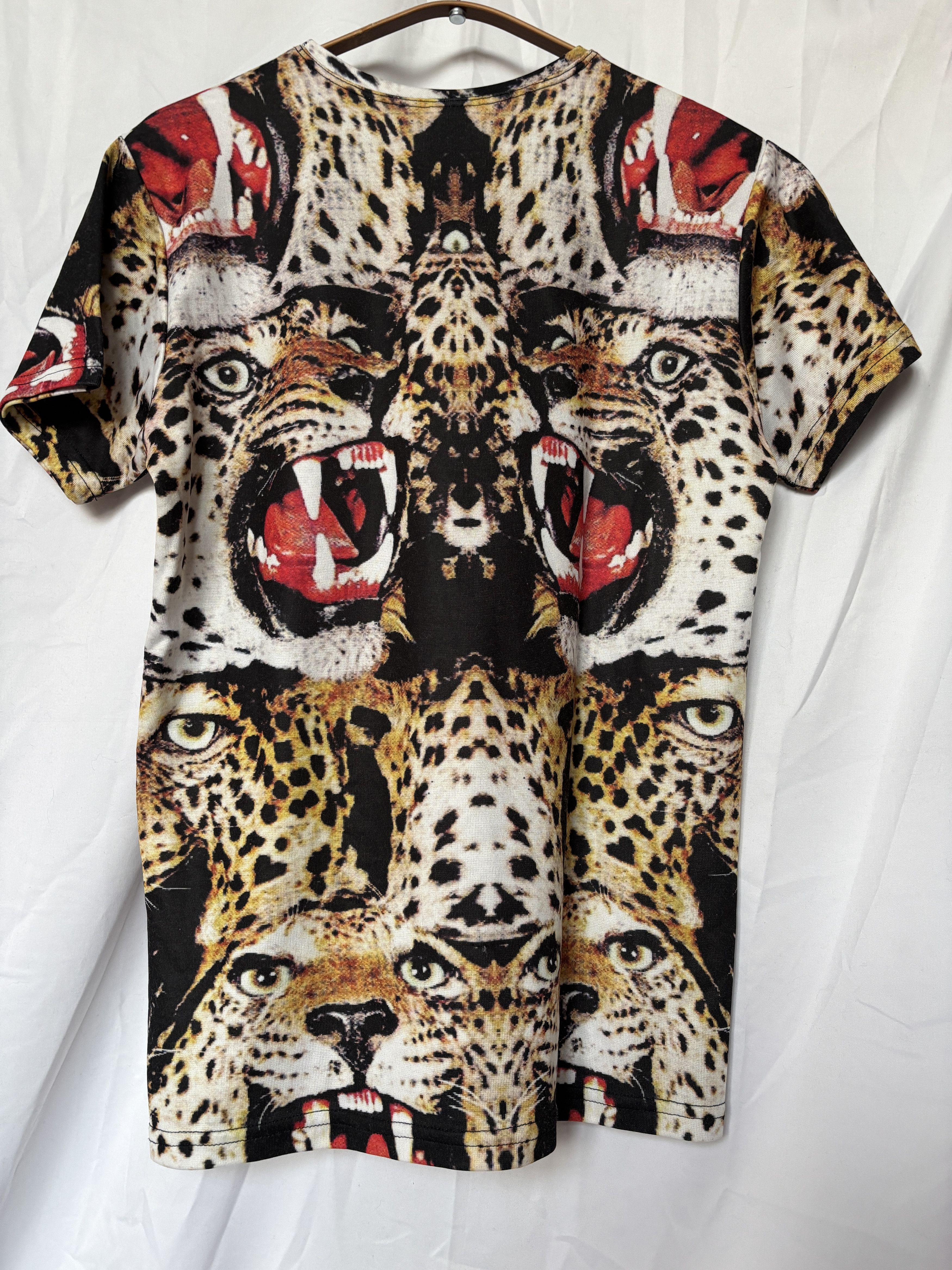 Sugarpills All-Over Leopard Face Graphic Tee Size S / US 4 / IT 40 - 2 Thumbnail