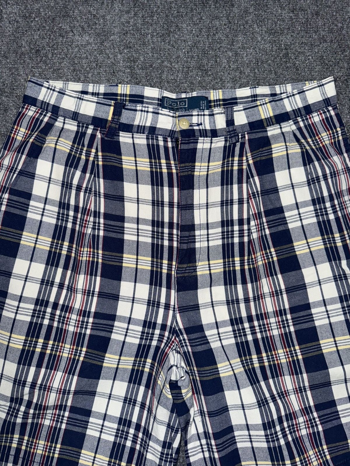Polo Ralph Lauren Vintage Polo Ralph Lauren Pleated Shorts Plaid 34 Size US 34 / EU 50 - 3 Thumbnail
