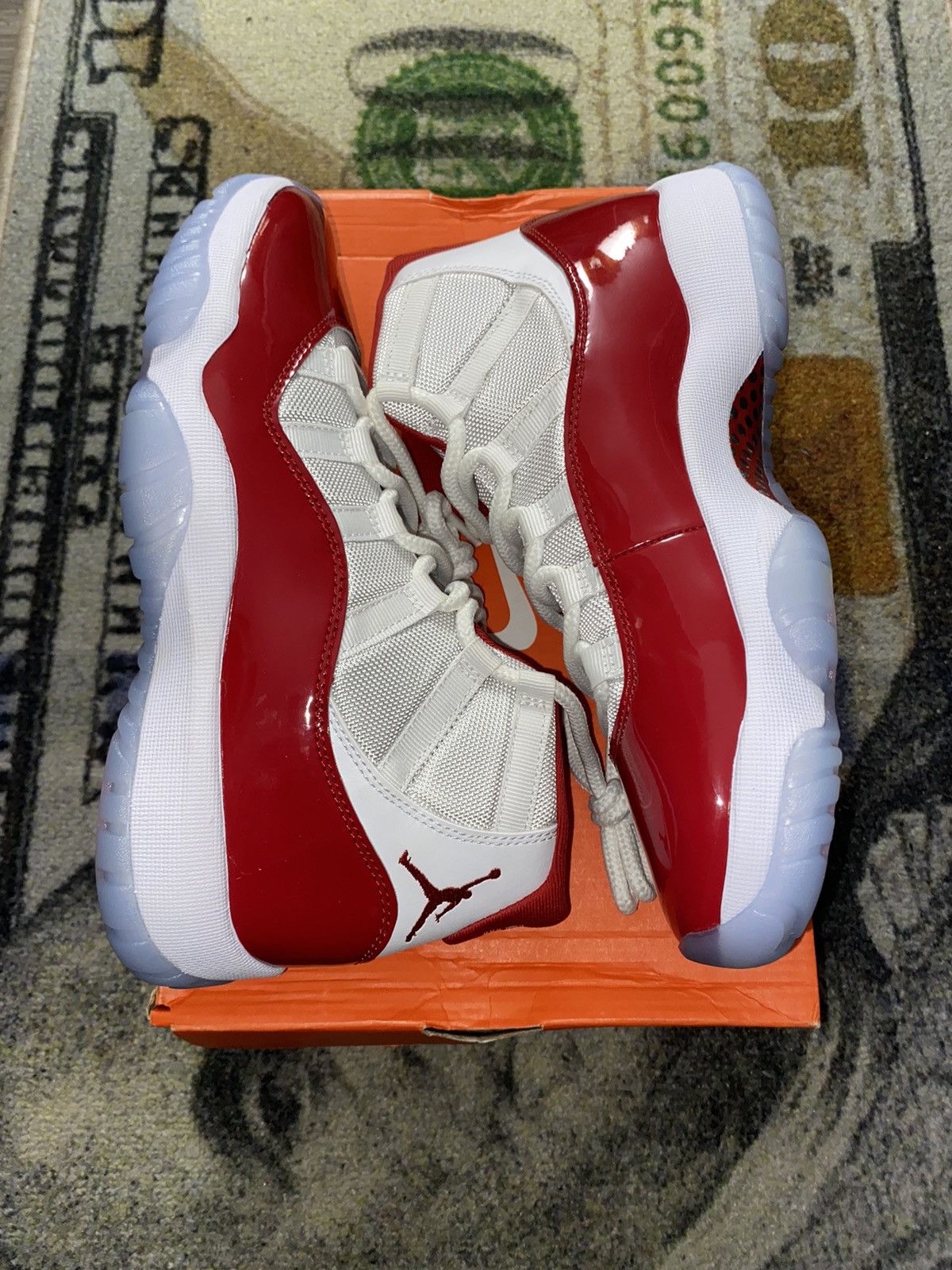 Jordan Brand Jordan 11 Retro Cherry (2022) 8.5 WOMENS Size US 7 / EU 40 - 1 Thumbnail