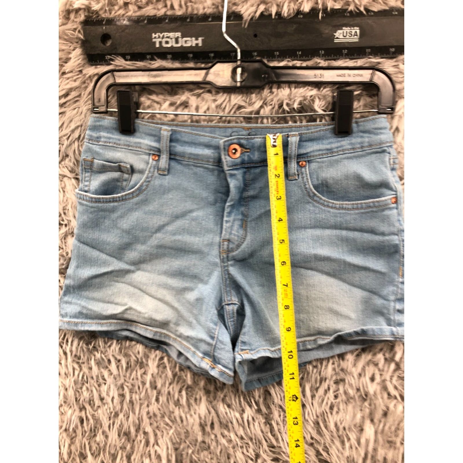 Jessica Simpson Jessica Simpson Boyfriend Shorts Womens Size 2 Mid Rise Medium Wash Blue Denim Cotton 5-Pocket Design Regular Women Slim Fit? Size 26" / US 2 / IT 38 - 3 Thumbnail