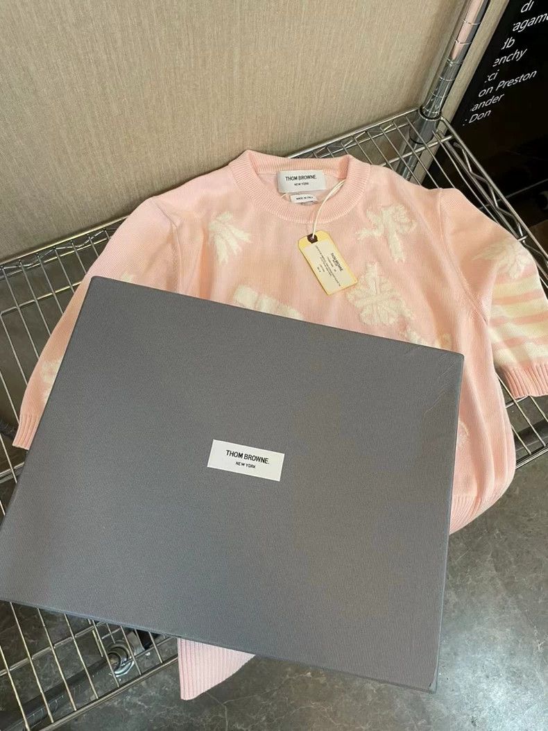 Thom Browne Thom browne Cherry blossom pink brow tie four stripes knitt Size M / US 6-8 / IT 42-44 - 7 Thumbnail