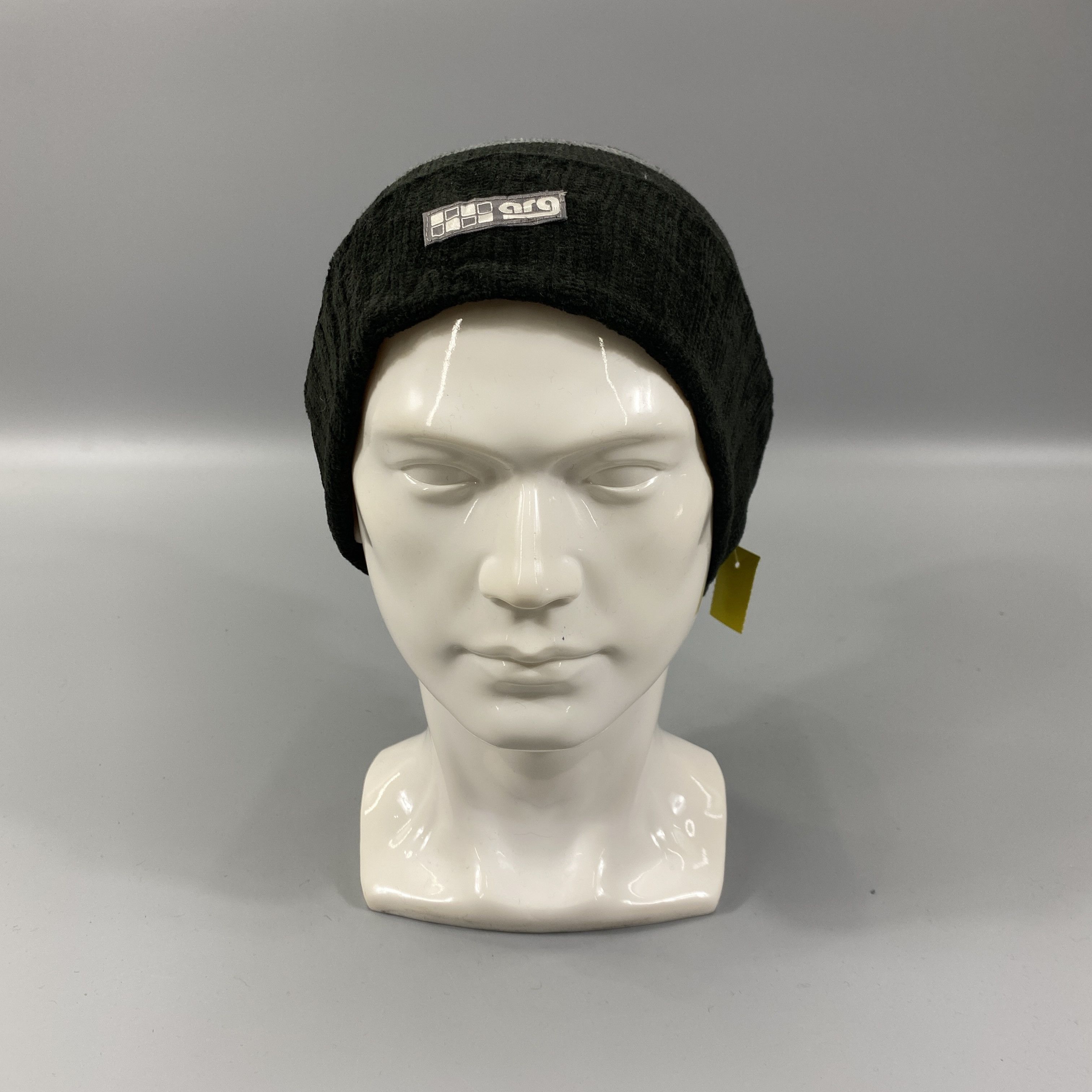 Japanese Brand Arg Snow Cap Beanie With Pom Pom -BN1125 Size ONE SIZE - 1 Thumbnail