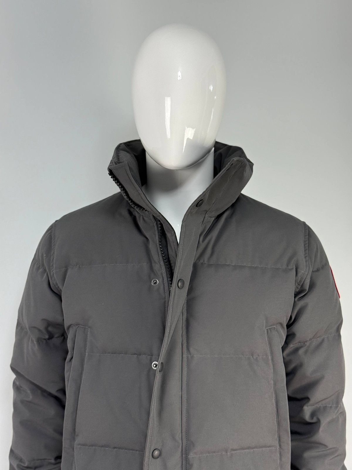 Canada Goose Canada Goose MacMillan Parka Graphite Size L Size US L / EU 52-54 / 3 - 5 Thumbnail