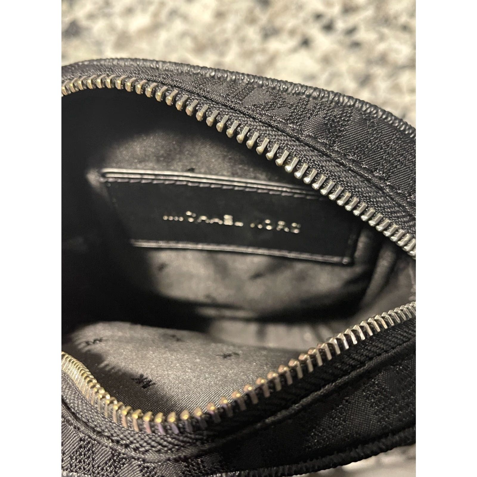 Michael Kors Michael Kors Kent Logo Jacquard Smartphone Crossbody Bag Black, Small, Women's Crossbody, Nylon, Logo, Elliot Model Size ONE SIZE - 5 Thumbnail