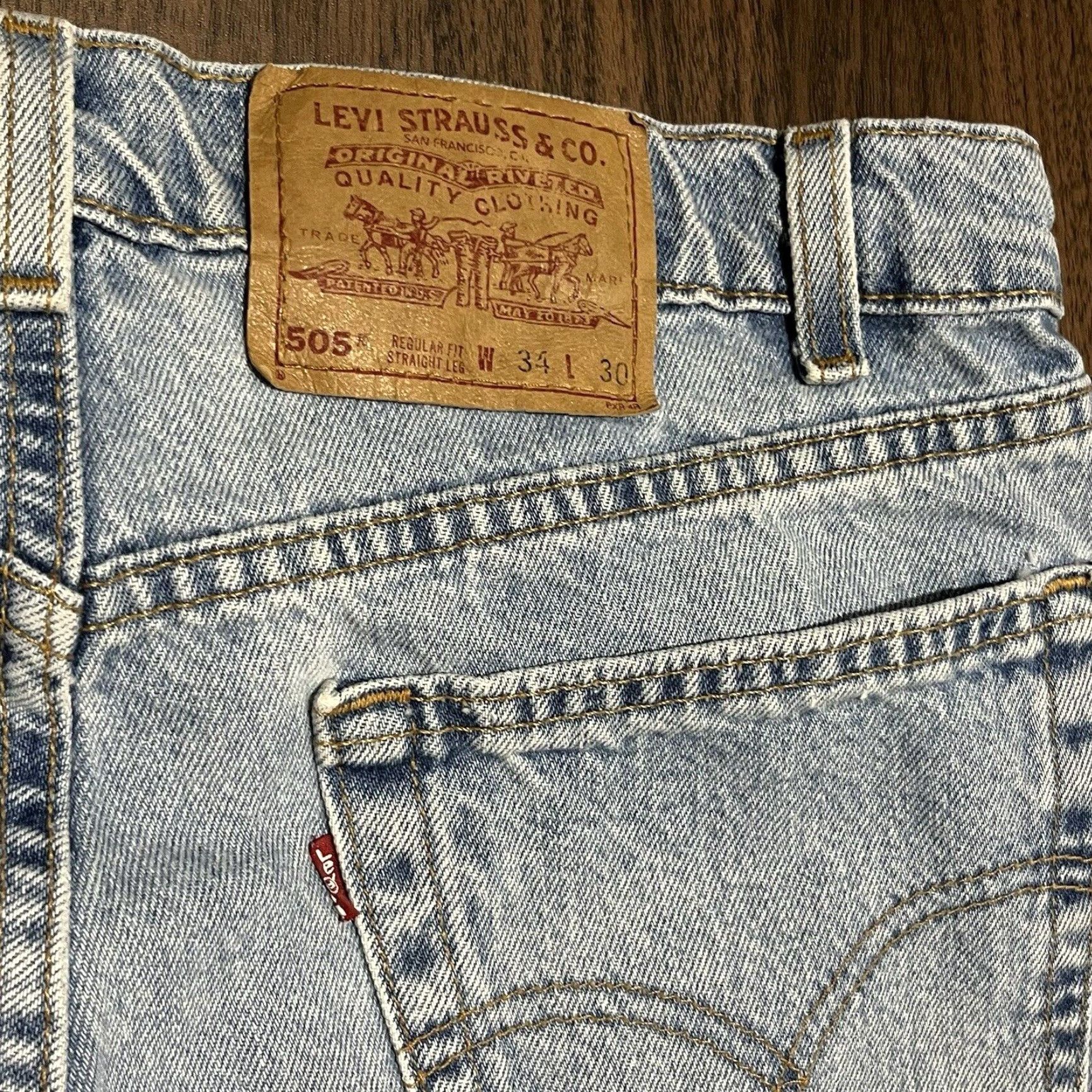 VINTAGE Levi's Jeans 32x27 505 Stonewash Distress Straight 90s Mens Jeans