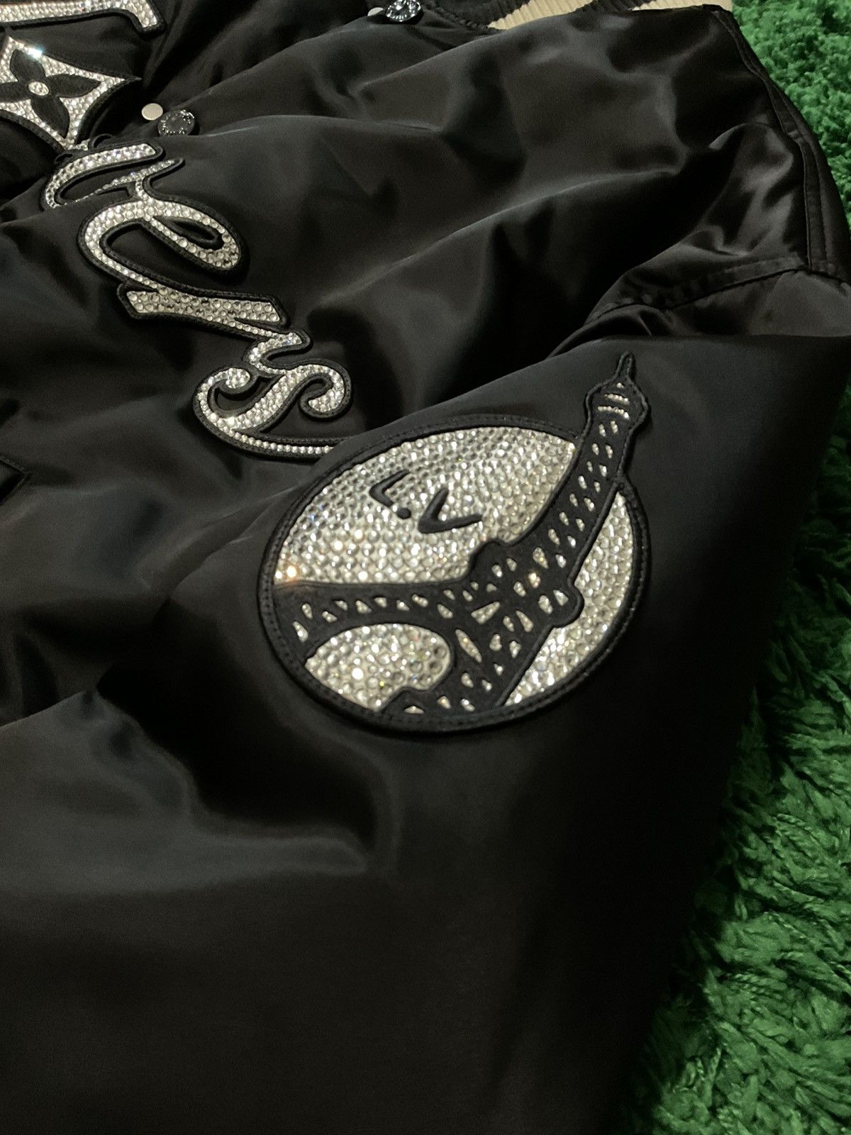 Louis Vuitton Louis Vuitton Embroidered Nylon Baseball Bomber F/W 2024 Size US S / EU 44-46 / 1 - 4 Thumbnail