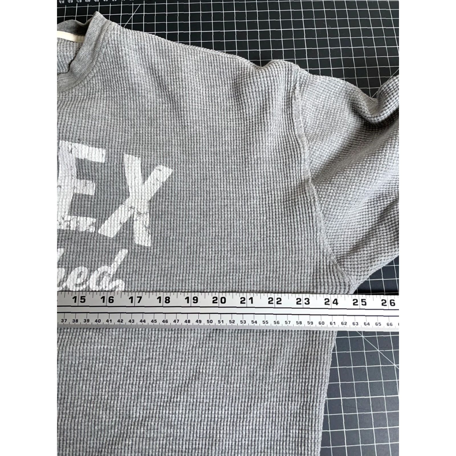 Avirex VINTAGE Avirex Thermal Shirt Mens Medium Gray White Crewneck Hip Hop Retro VTG Size US M / EU 48-50 / 2 - 5 Thumbnail