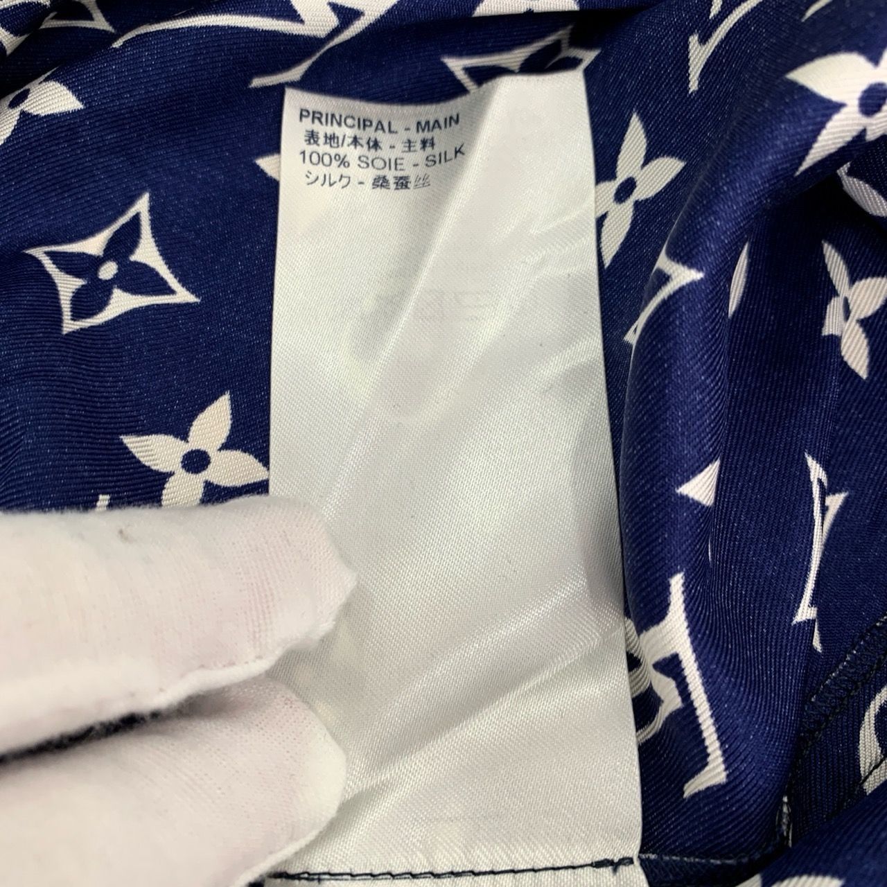 Louis Vuitton Louis Vuitton Navy Blue Monogram Print Swim Shorts Size 36 M Size 26" / US 2 / IT 38 - 7 Thumbnail