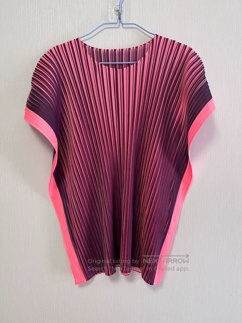 Issey Miyake Issey Miyake Pink Short Sleeve T-shirt Size L / US 10 / IT 46 - 1 Thumbnail