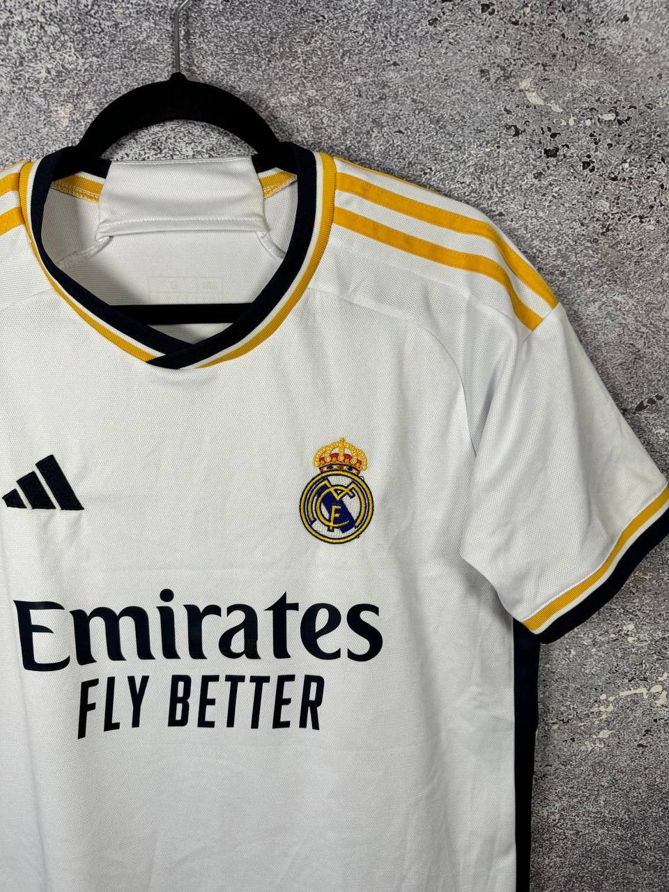 Vintage BELLINGHAM Real Madrid 2023/24 Fan Soccer Jersey Small Size US S / EU 44-46 / 1 - 3 Thumbnail