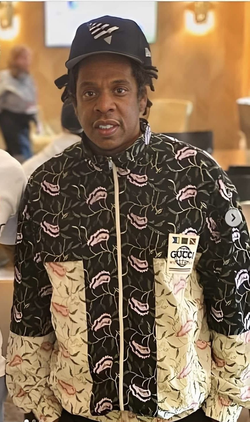 Gucci SS20 Gucci worldwide embroidered tracksuit jacket $5000 Size US M / EU 48-50 / 2 - 1 Thumbnail