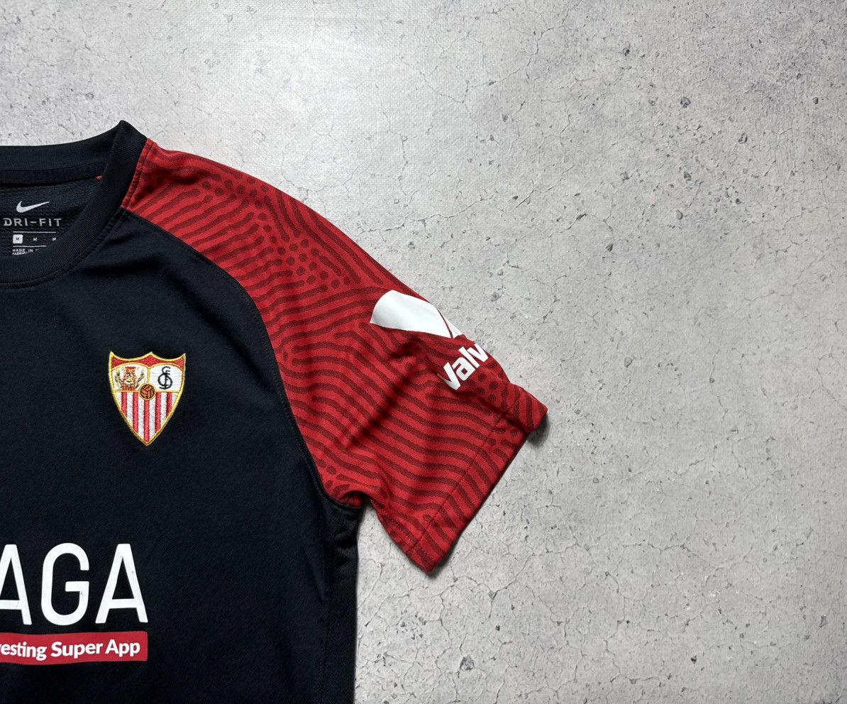 Nike Nike FC Sevilla Vintage Soccer Jersey Size US M / EU 48-50 / 2 - 2 Thumbnail