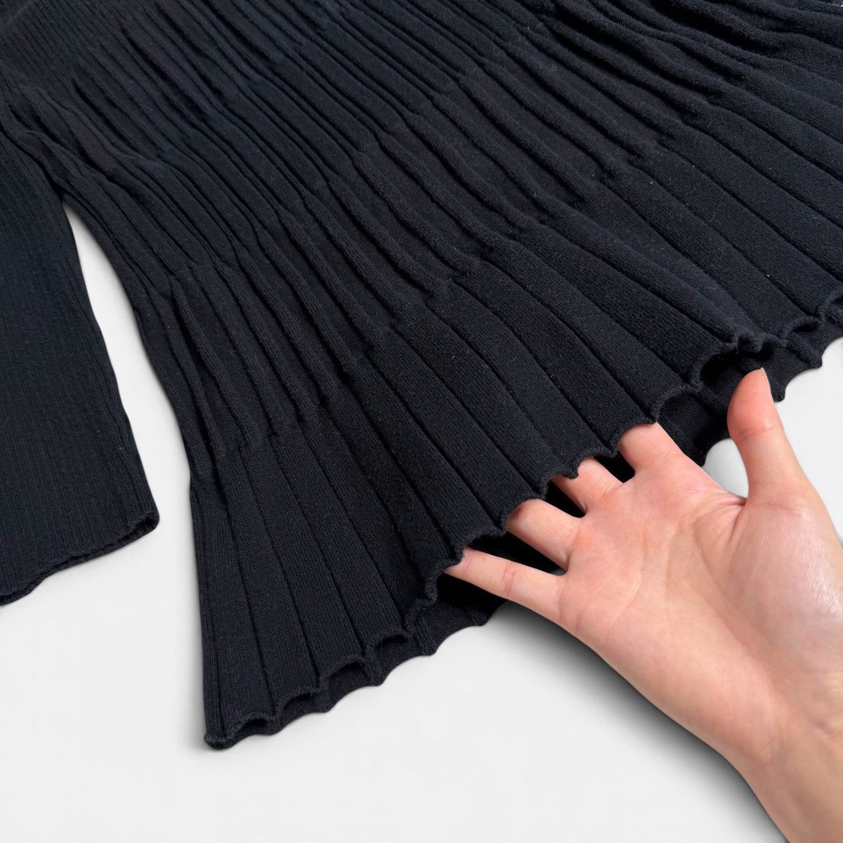 Other Black Ribbed Grommet Studded Scoop Neck 3/4 Sleeve Sweater Size M / US 6-8 / IT 42-44 - 2 Thumbnail
