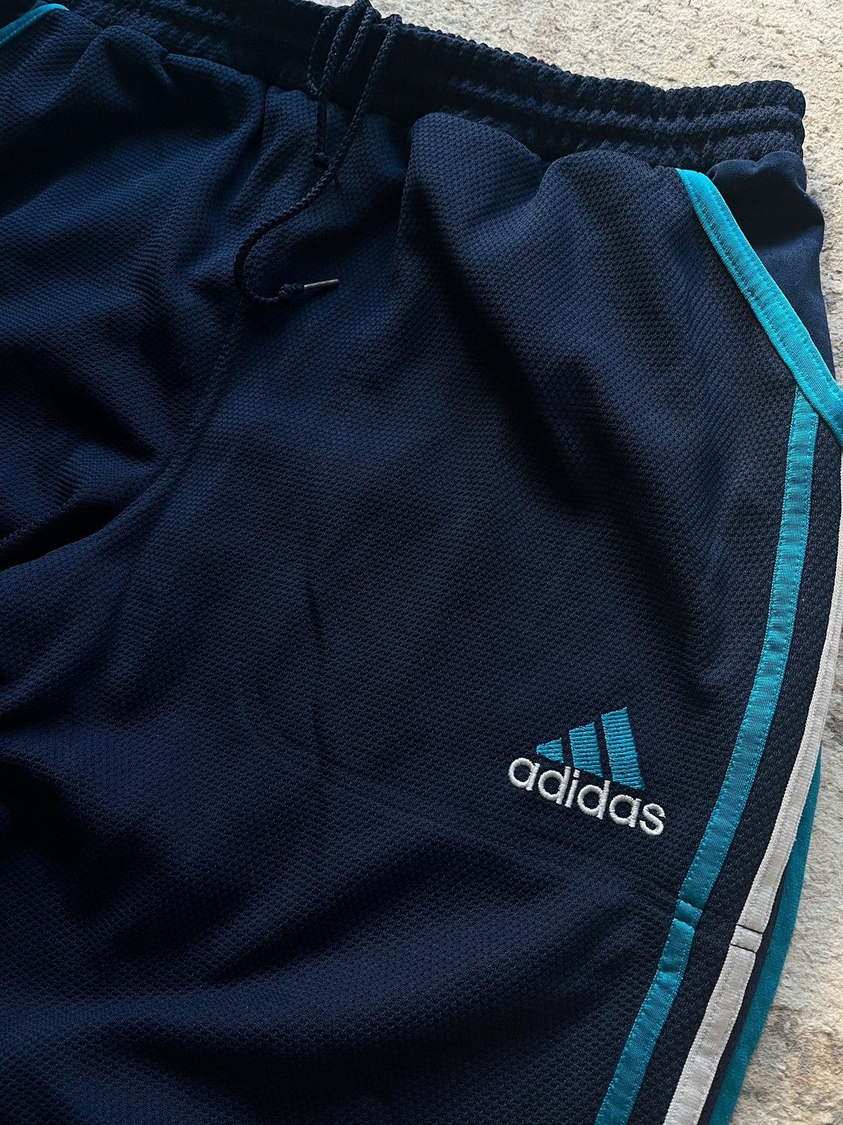 Adidas Adidas Double Knee Sz M Vintage Three Stripes 1990s Size US 33 - 2 Thumbnail