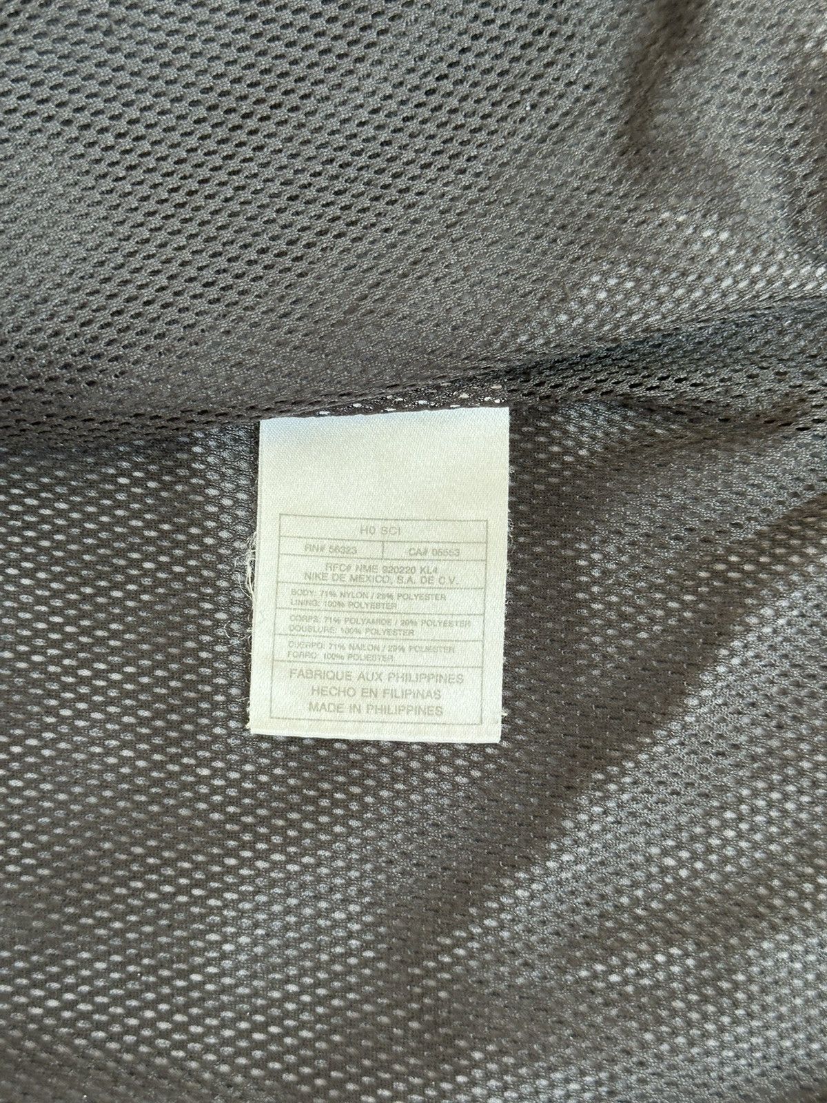 Nike Vintage Nike Court Zip Jacket Y2K Gray Logo Fit Size US XL / EU 56 / 4 - 14 Thumbnail