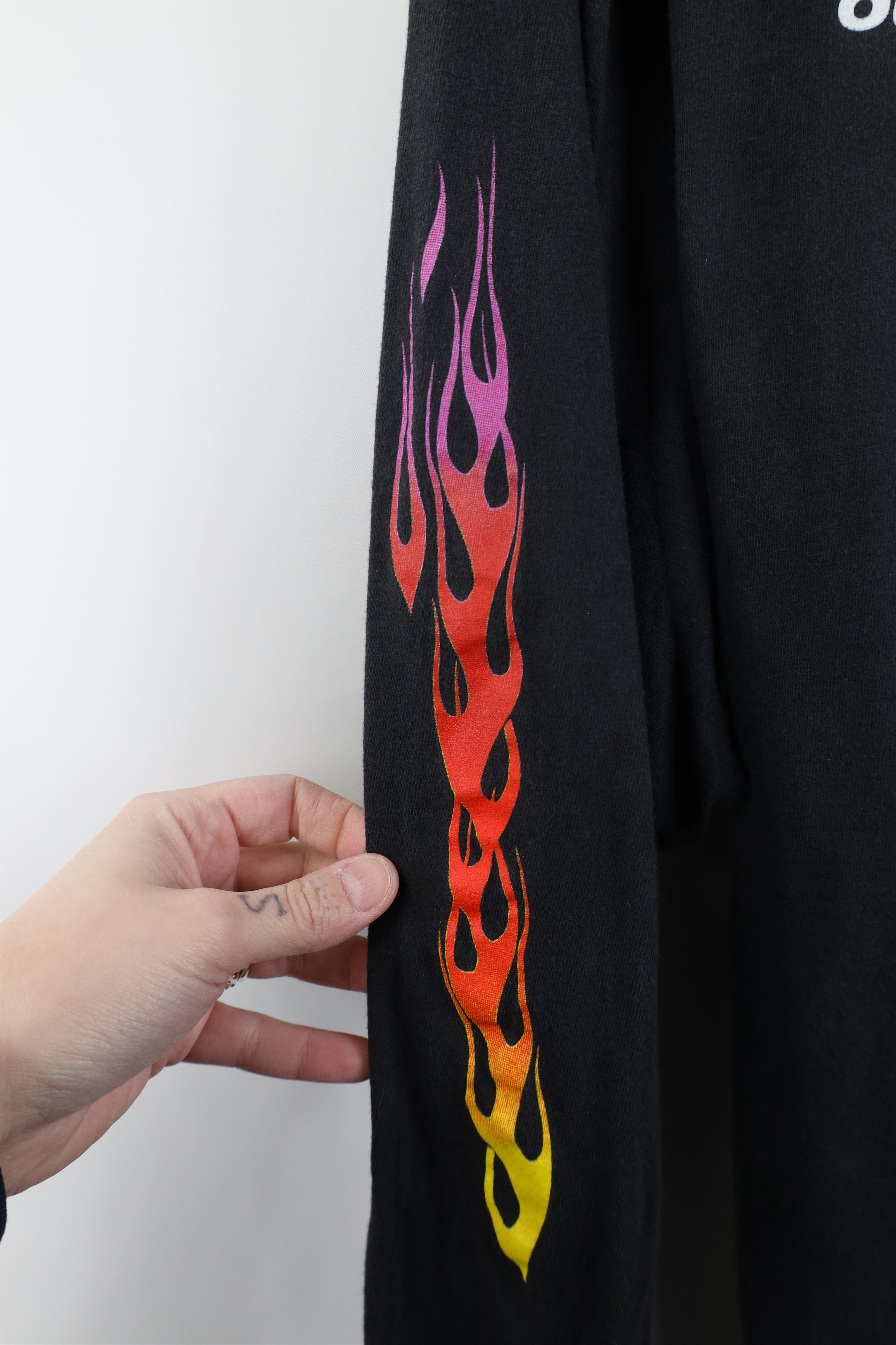 Vintage Vintage 90s Y2K Fire Flames Long Sleeve T-Shirt Black Size US XL / EU 56 / 4 - 8 Thumbnail