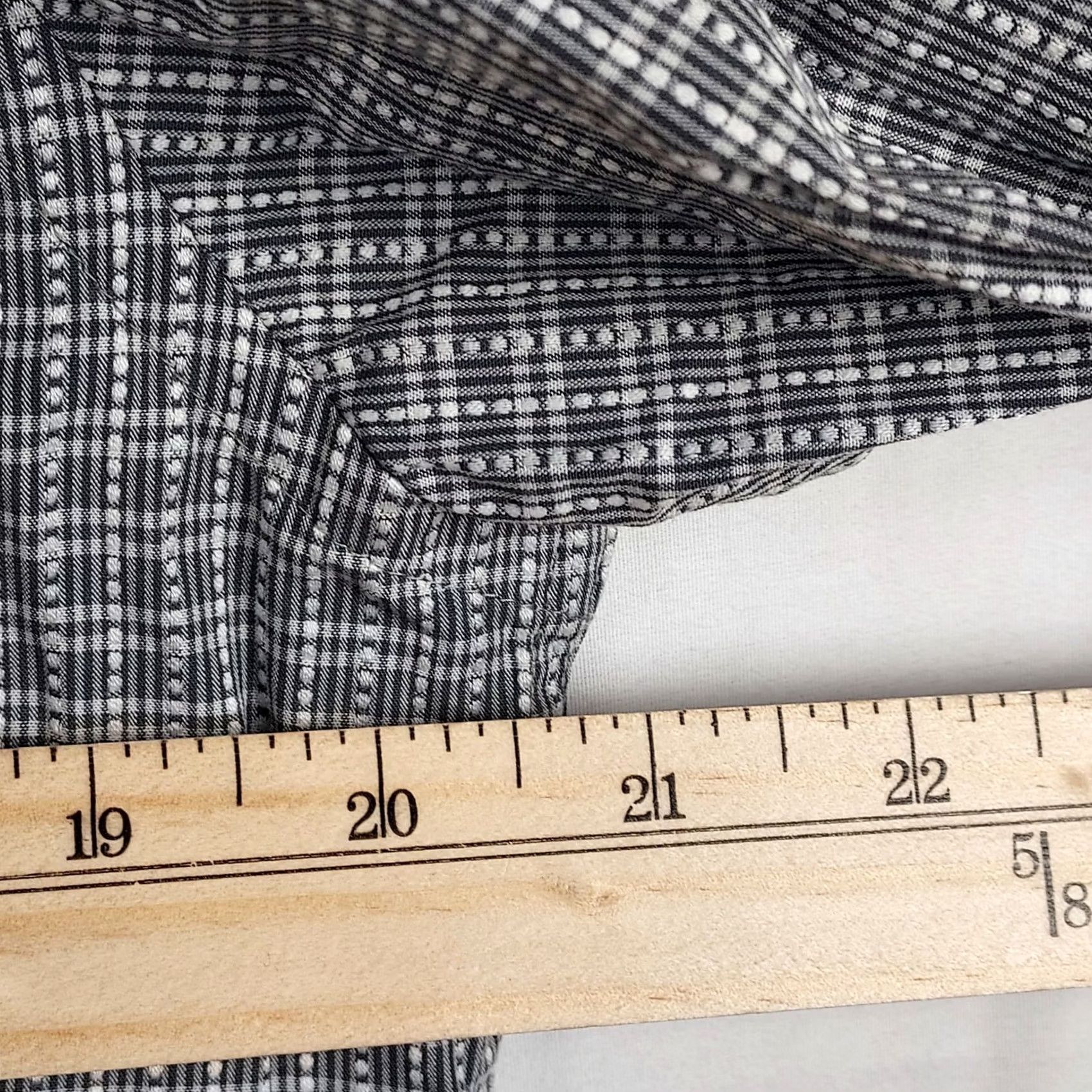 Perry Ellis Perry Ellis Shirt Gray Check Long Sleeve 100% Cotton Men M Medium Button-Up Casual Vintage: No Regular Fit Classic Collar Women's? Size US M / EU 48-50 / 2 - 6 Thumbnail